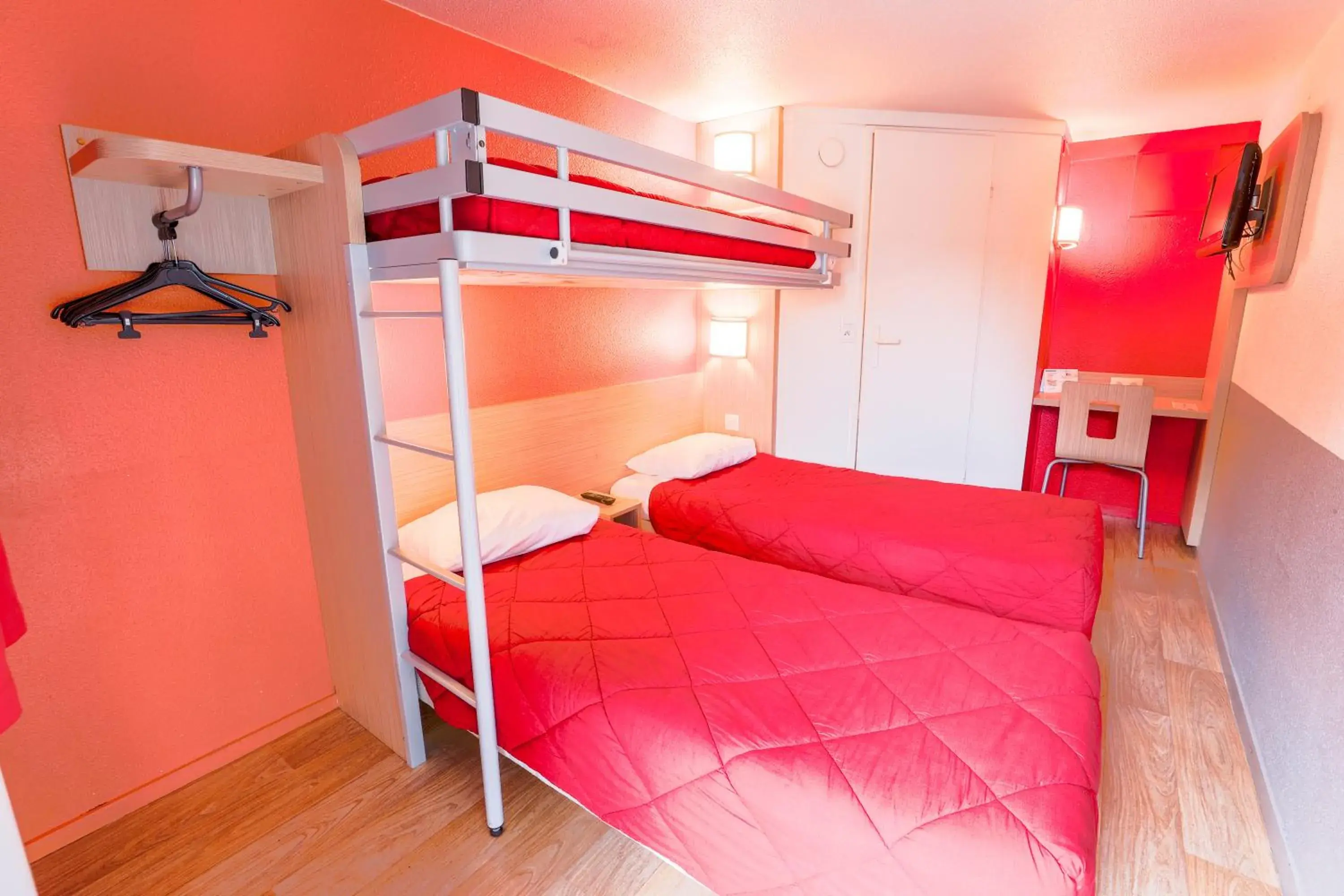 Bunk Bed in Premiere Classe St Quentin