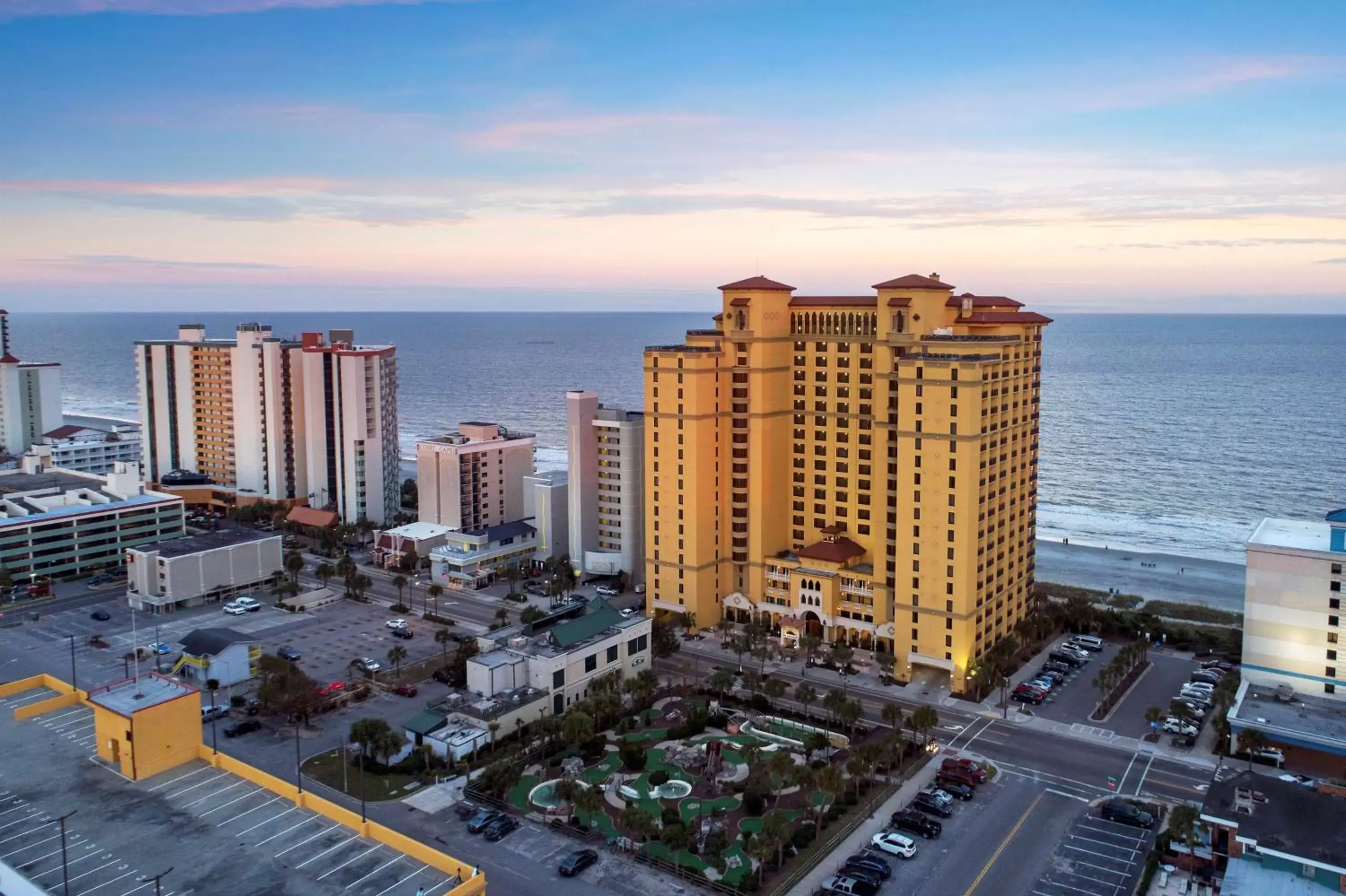 Property building in Hilton Grand Vacations Club Anderson Ocean Myrtle Beach