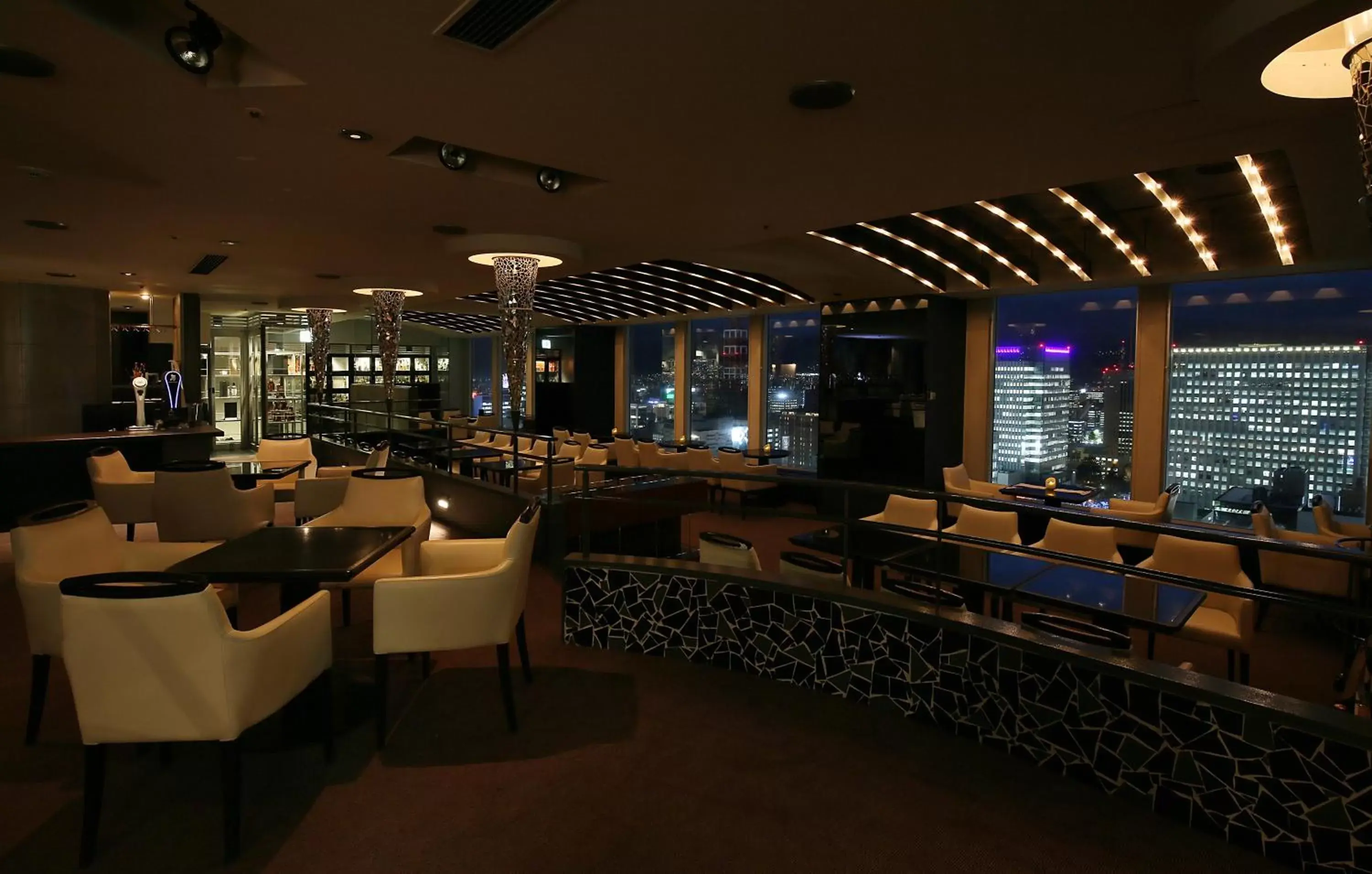 Lounge or bar, Restaurant/Places to Eat in ANA Crowne Plaza Sapporo, an IHG Hotel
