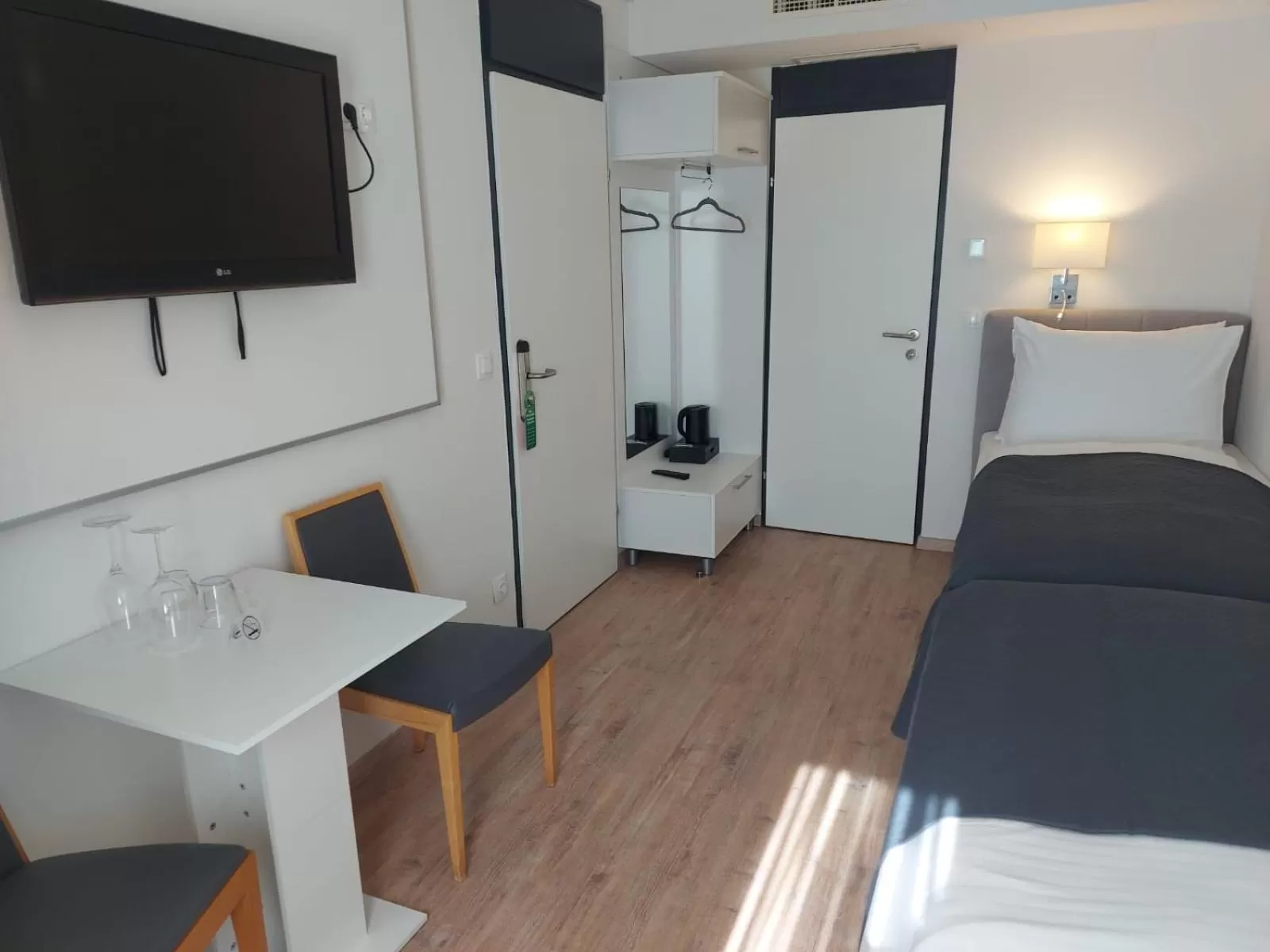 Small Twin Room in Gartenhotel Altmannsdorf