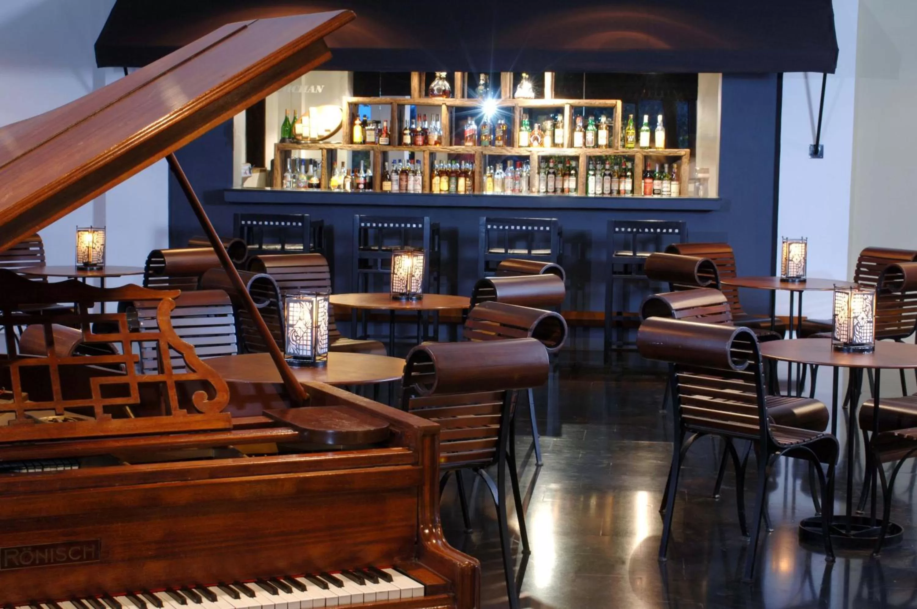 Lobby or reception in Heritance Kandalama