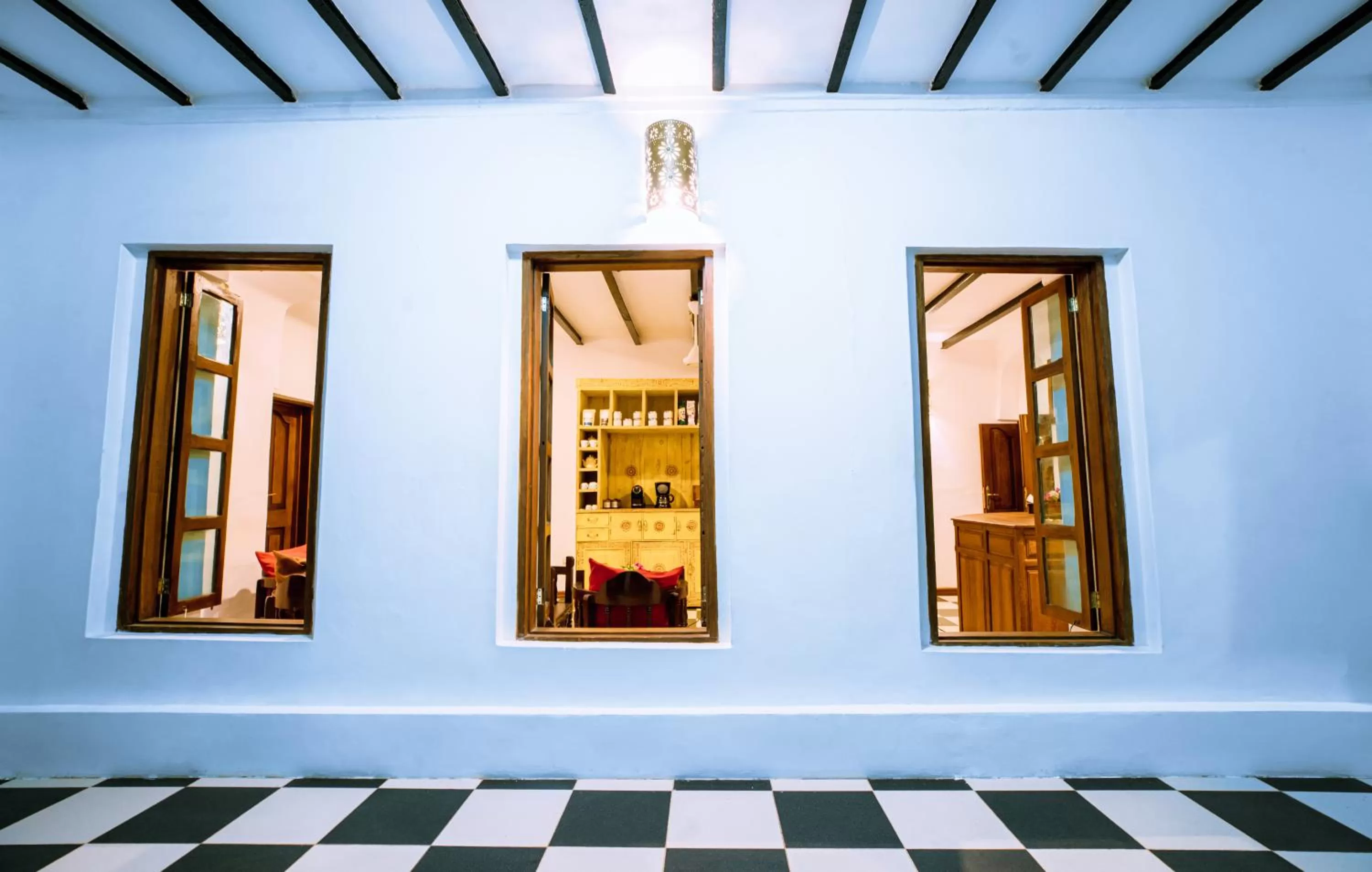 Facade/entrance in The Manor House by Sansi