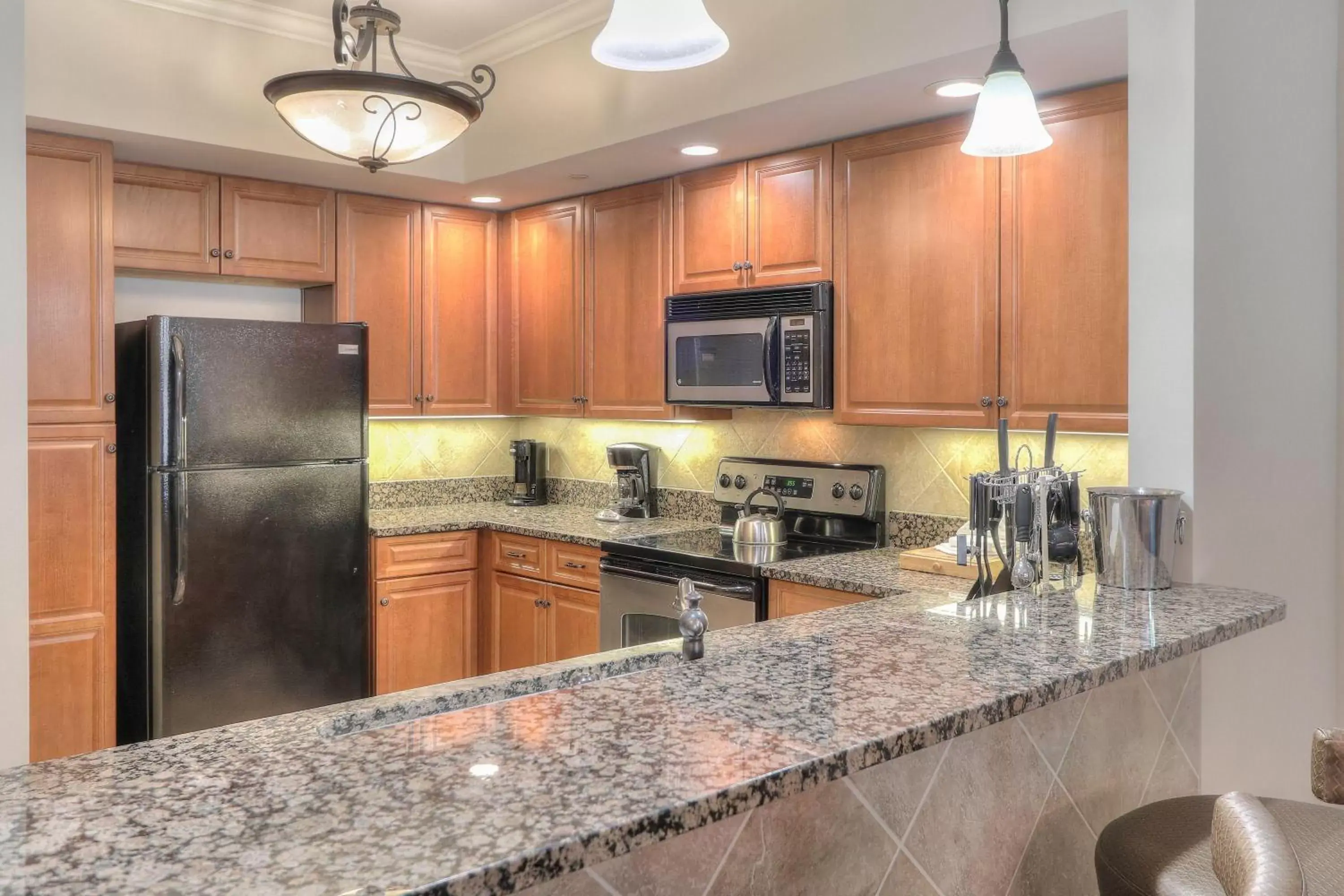 Kitchen/Kitchenette in RiverStone Resort & Spa