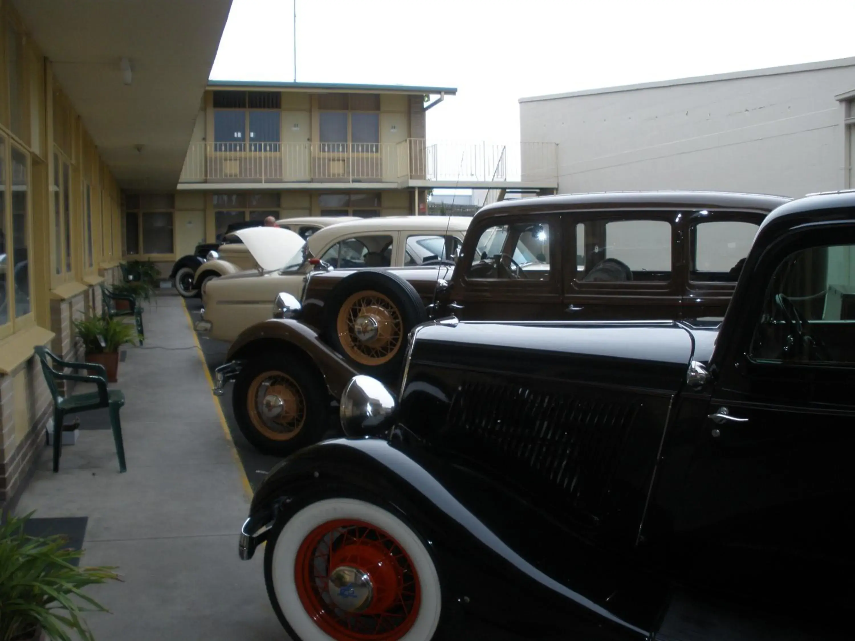 Property building, Neighborhood in Grand Central Motel