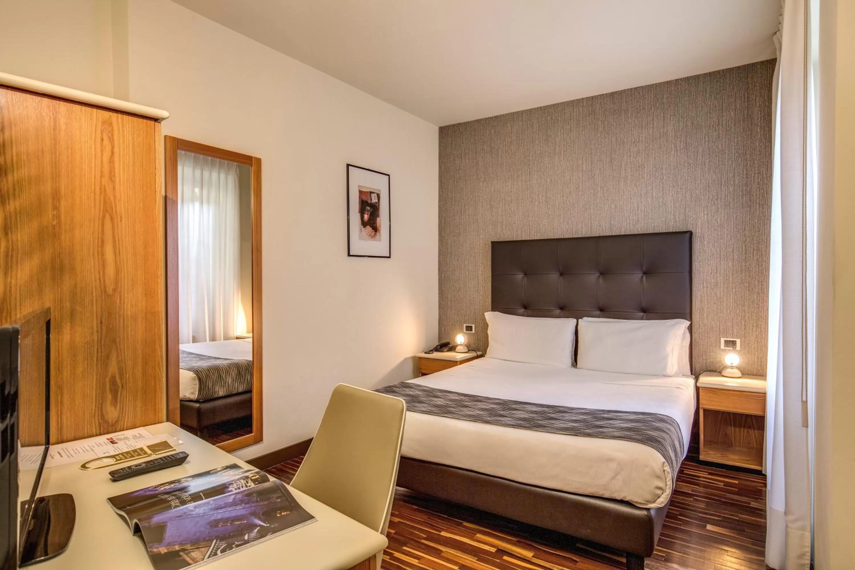 Bedroom, Bed in Albergo Firenze
