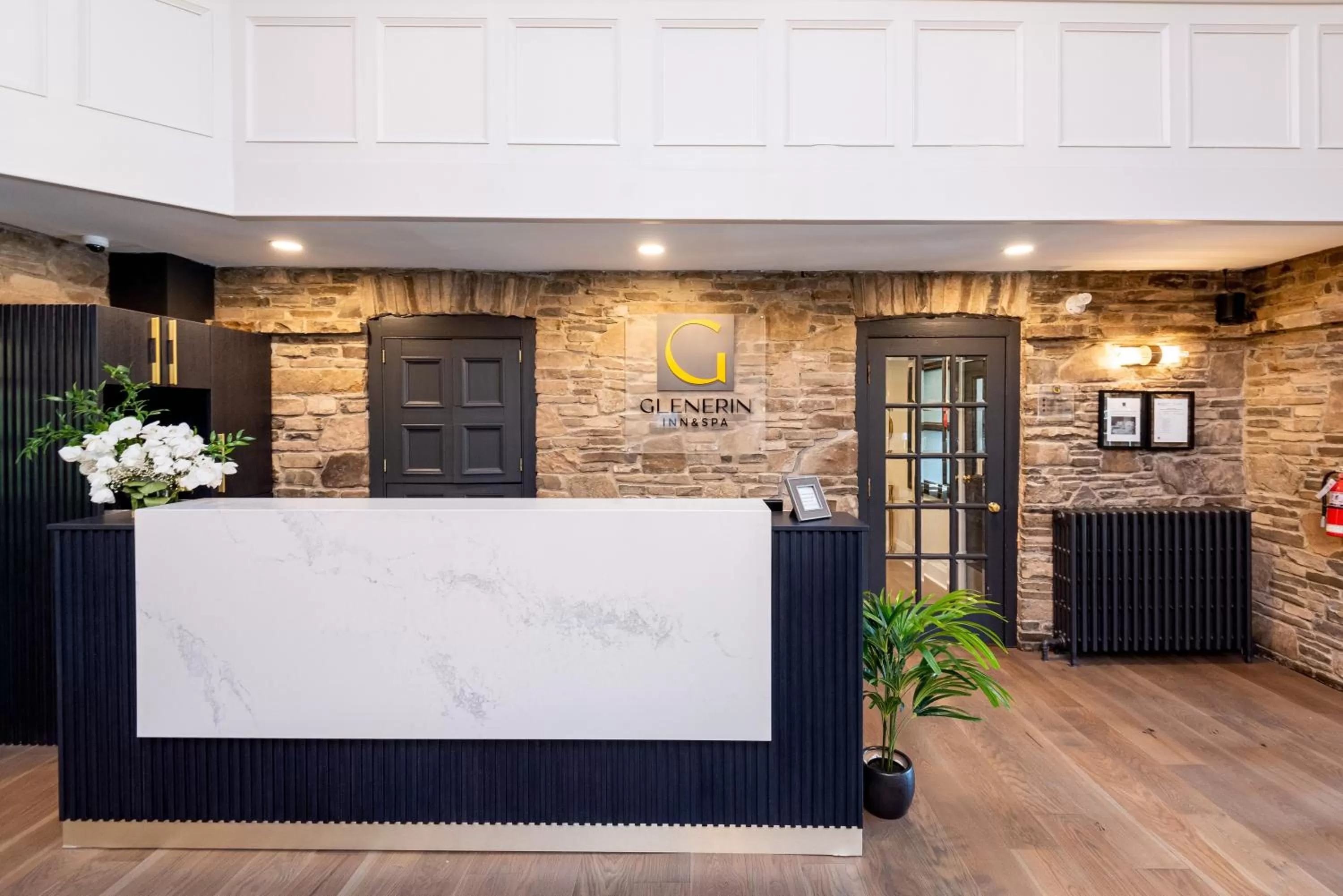 Lobby or reception in The Glenerin Inn