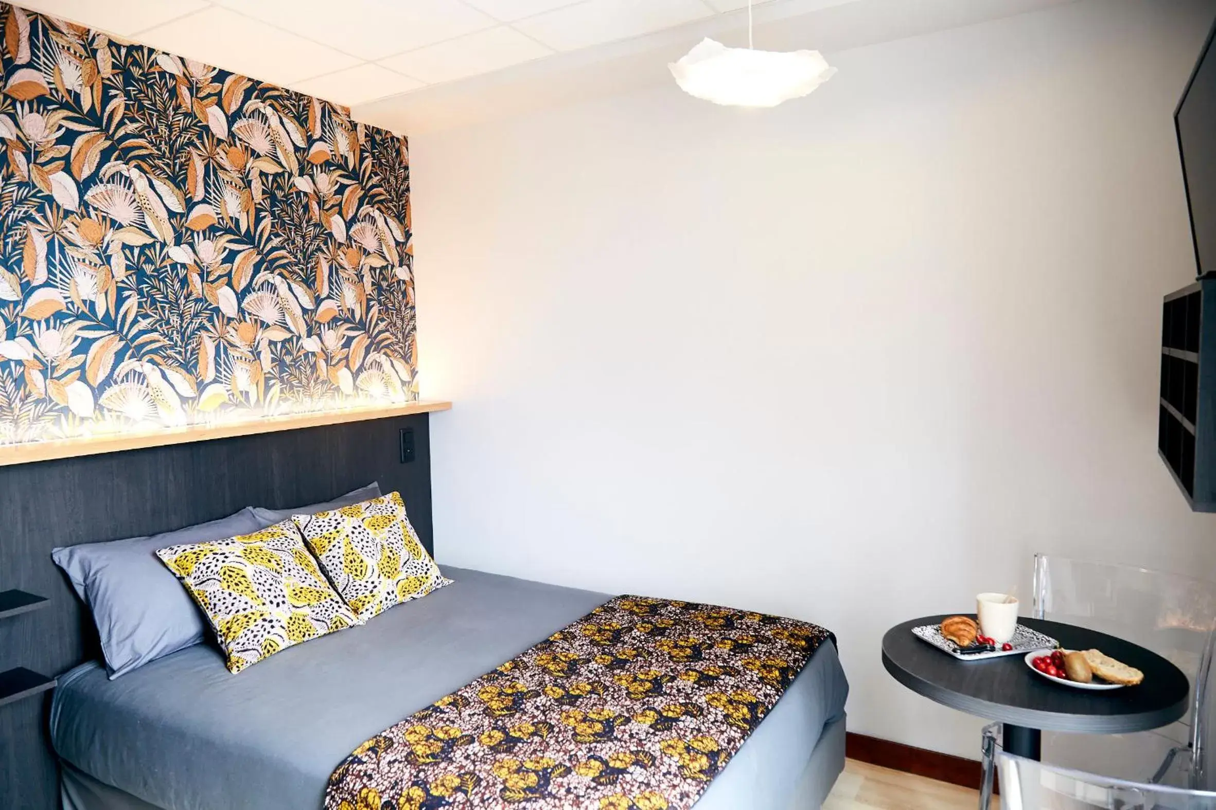 Bedroom, Bed in Smart Appart Le Havre