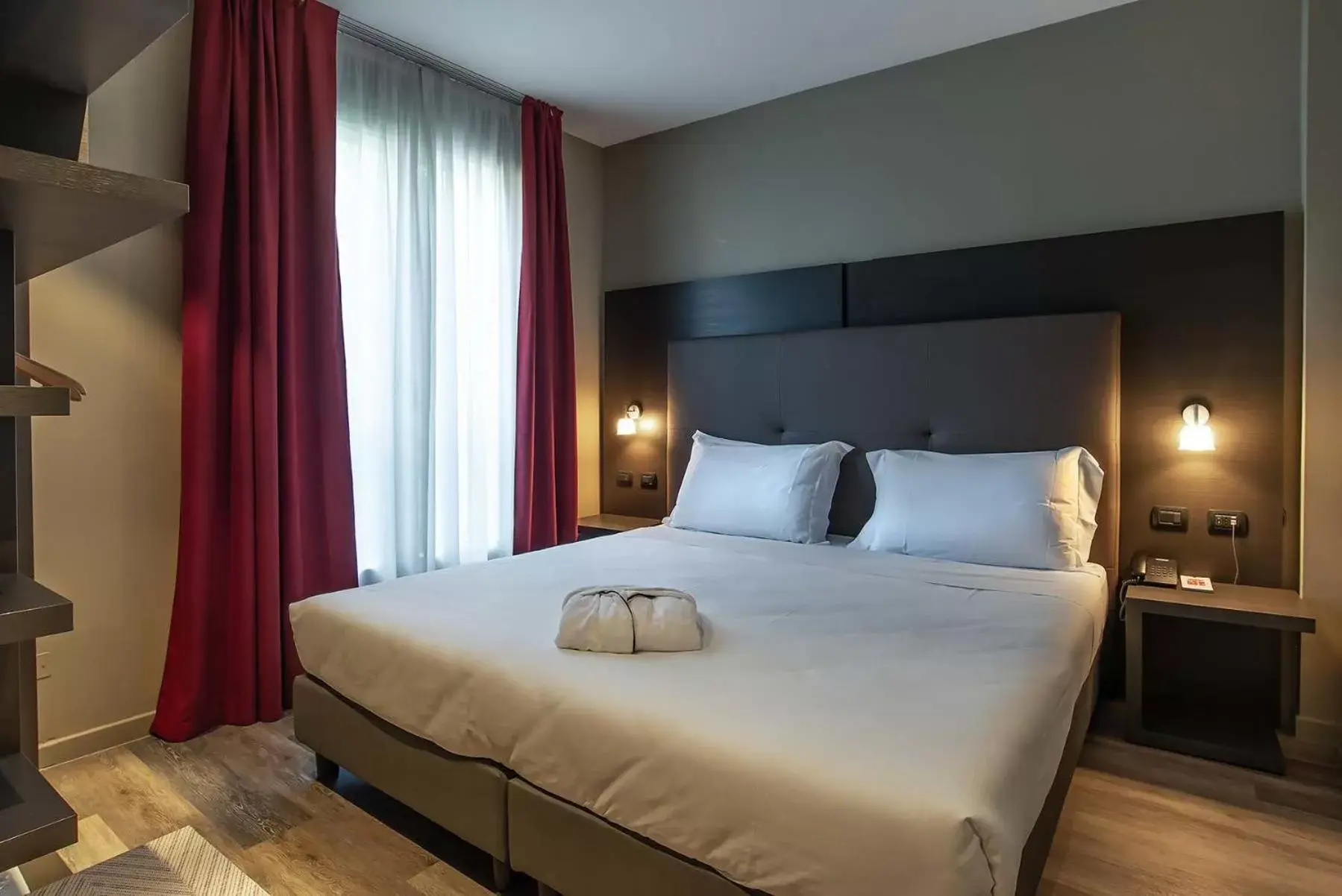 Bed in Maranello Palace