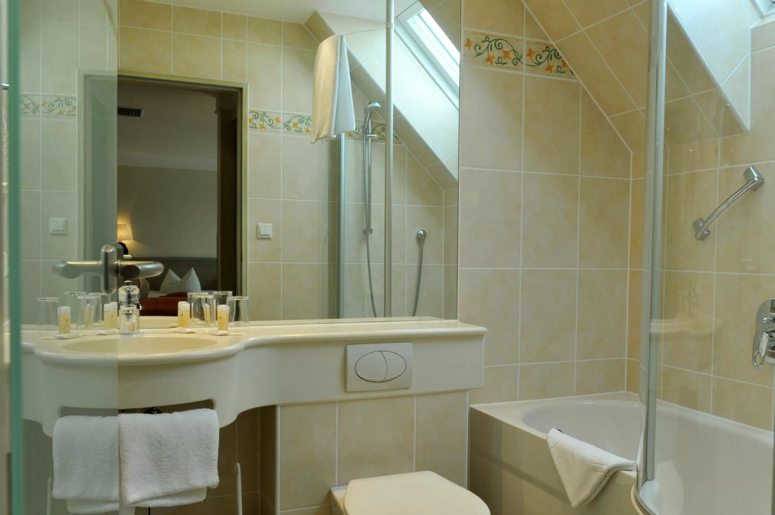 Bathroom in Hotel Stadt München