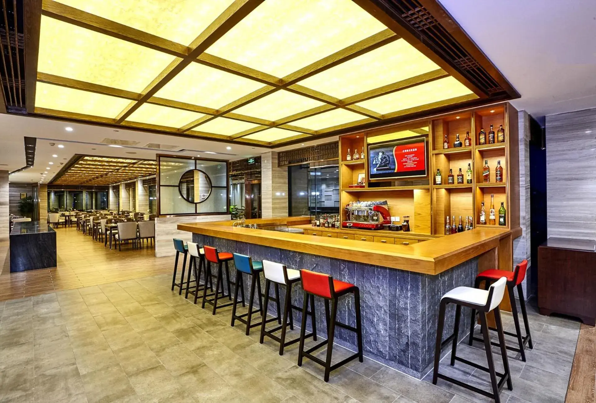 Restaurant/places to eat, Lounge/Bar in Tongli Lakeview Hotel