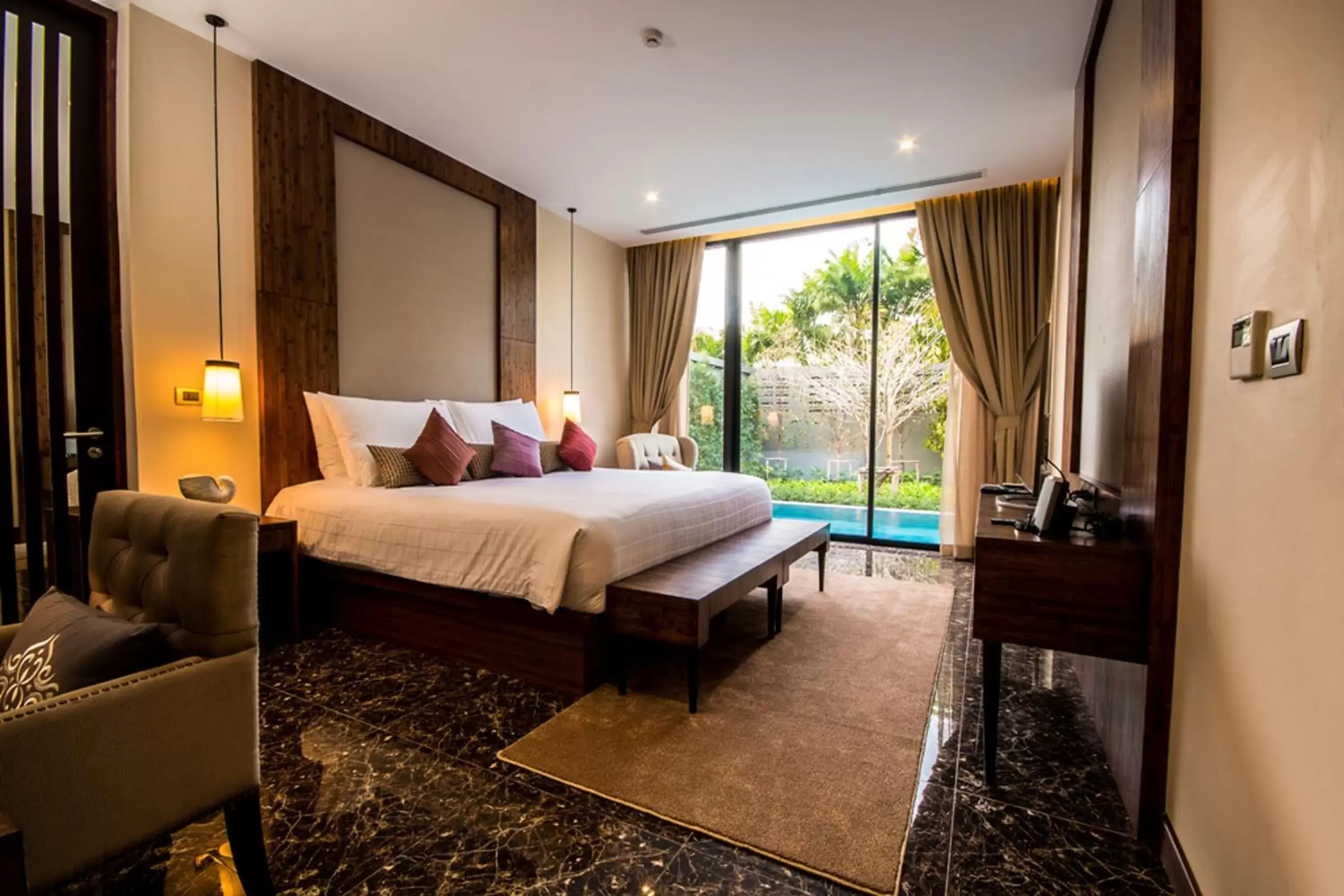 Bed in V Villas Hua Hin, MGallery