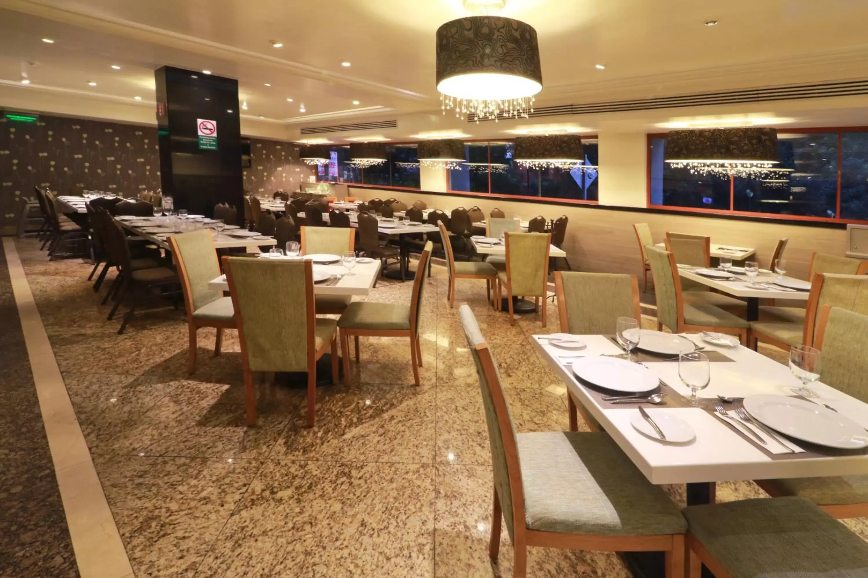 Restaurant/Places to Eat in Holiday Inn Mexico City - Trade Center, an IHG Hotel