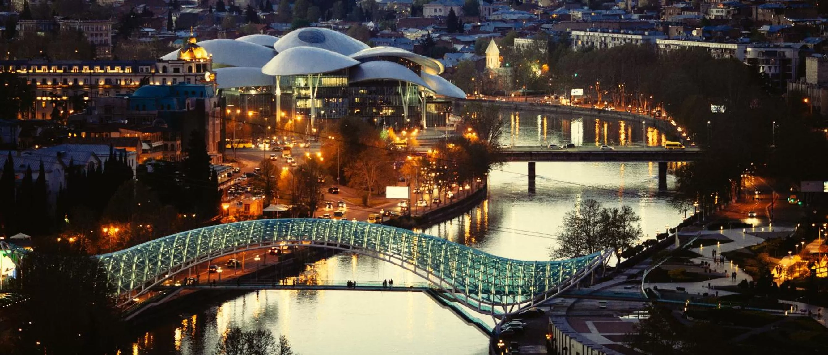 Neighbourhood in Freedom Square Apart Hotel