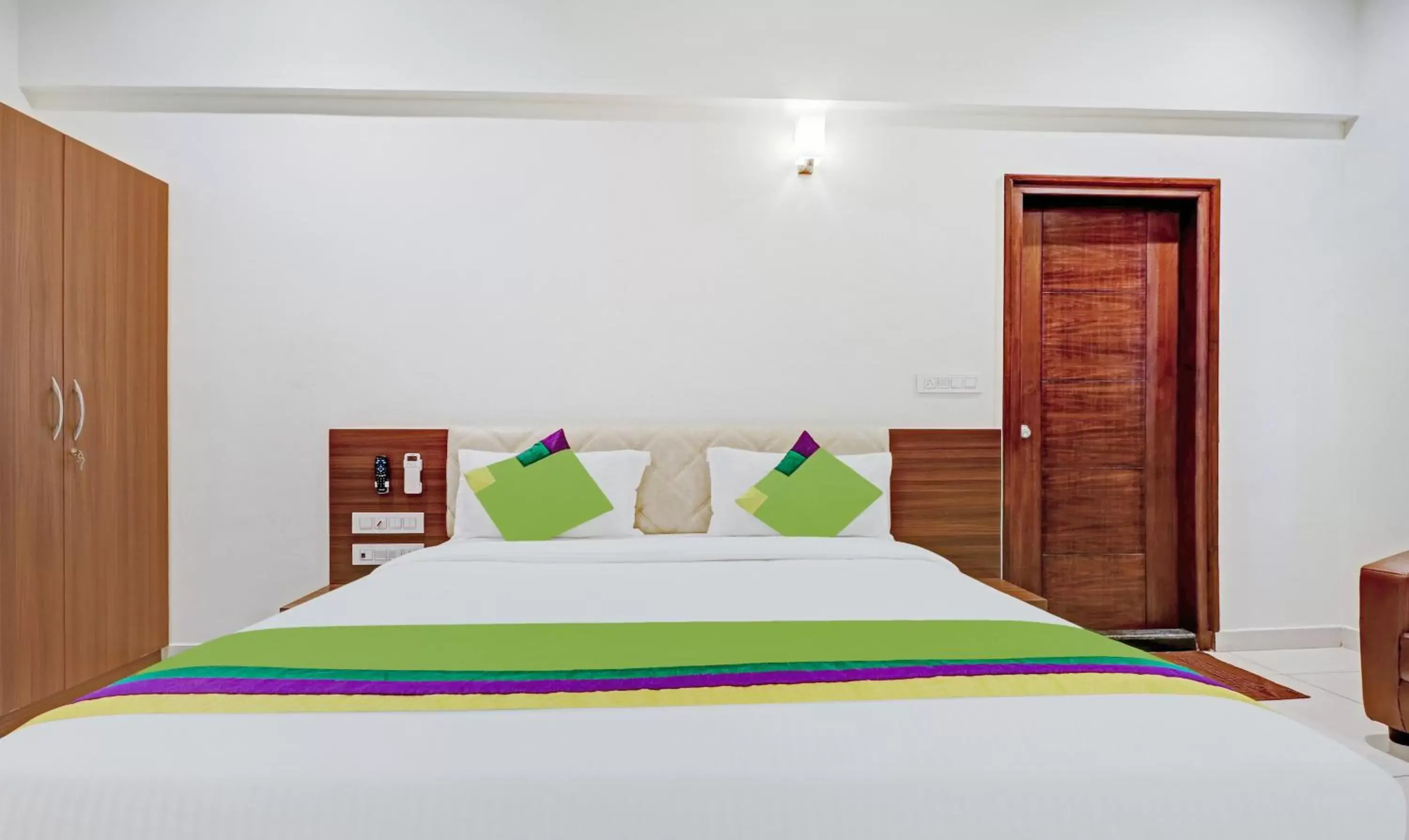 Bedroom, Bed in Treebo RJ Residency Bedroom, Bed in Treebo RJ Residency