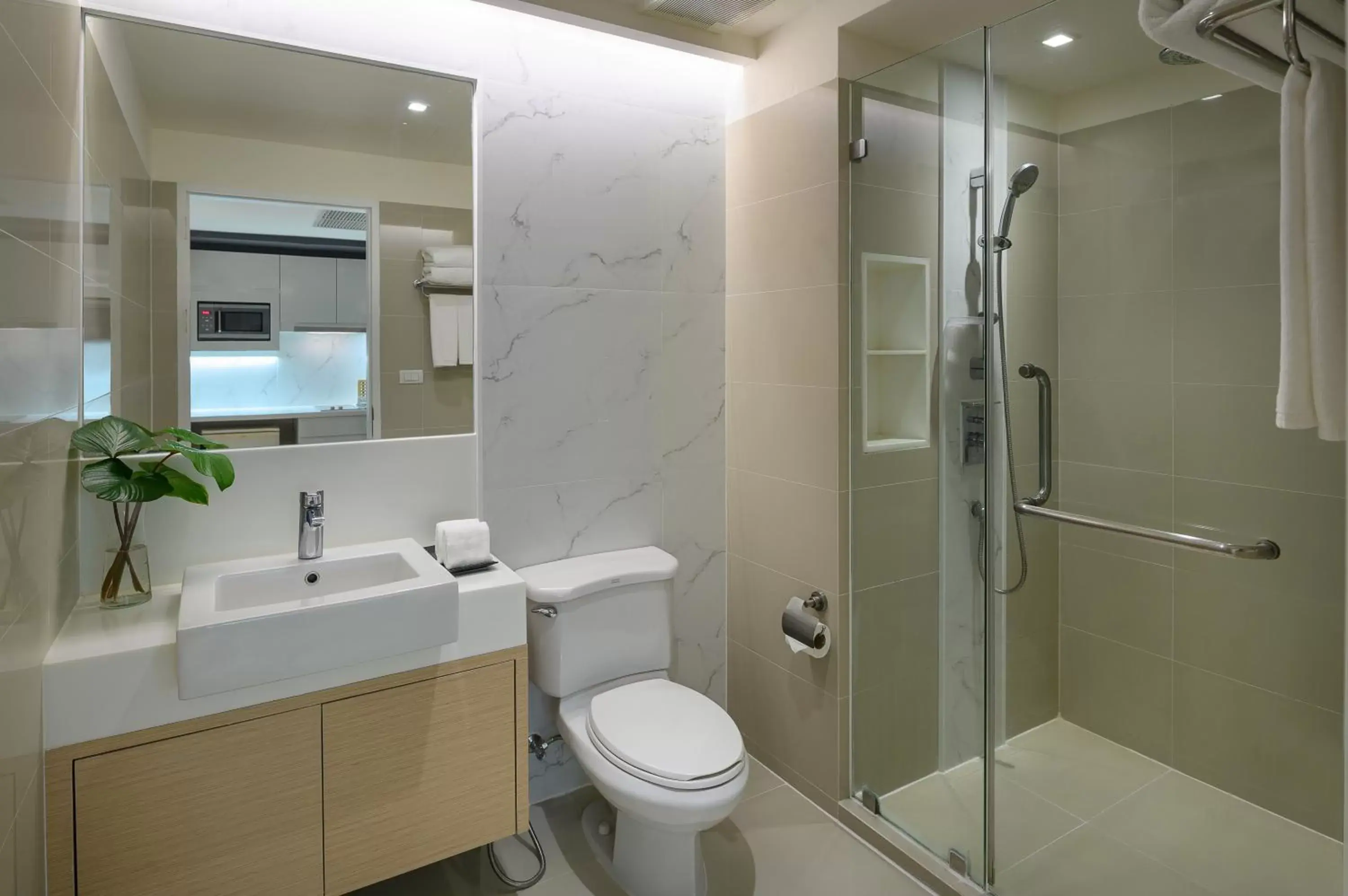 Shower, Bathroom in PARKROYAL Suites Bangkok - SHA Plus Certified