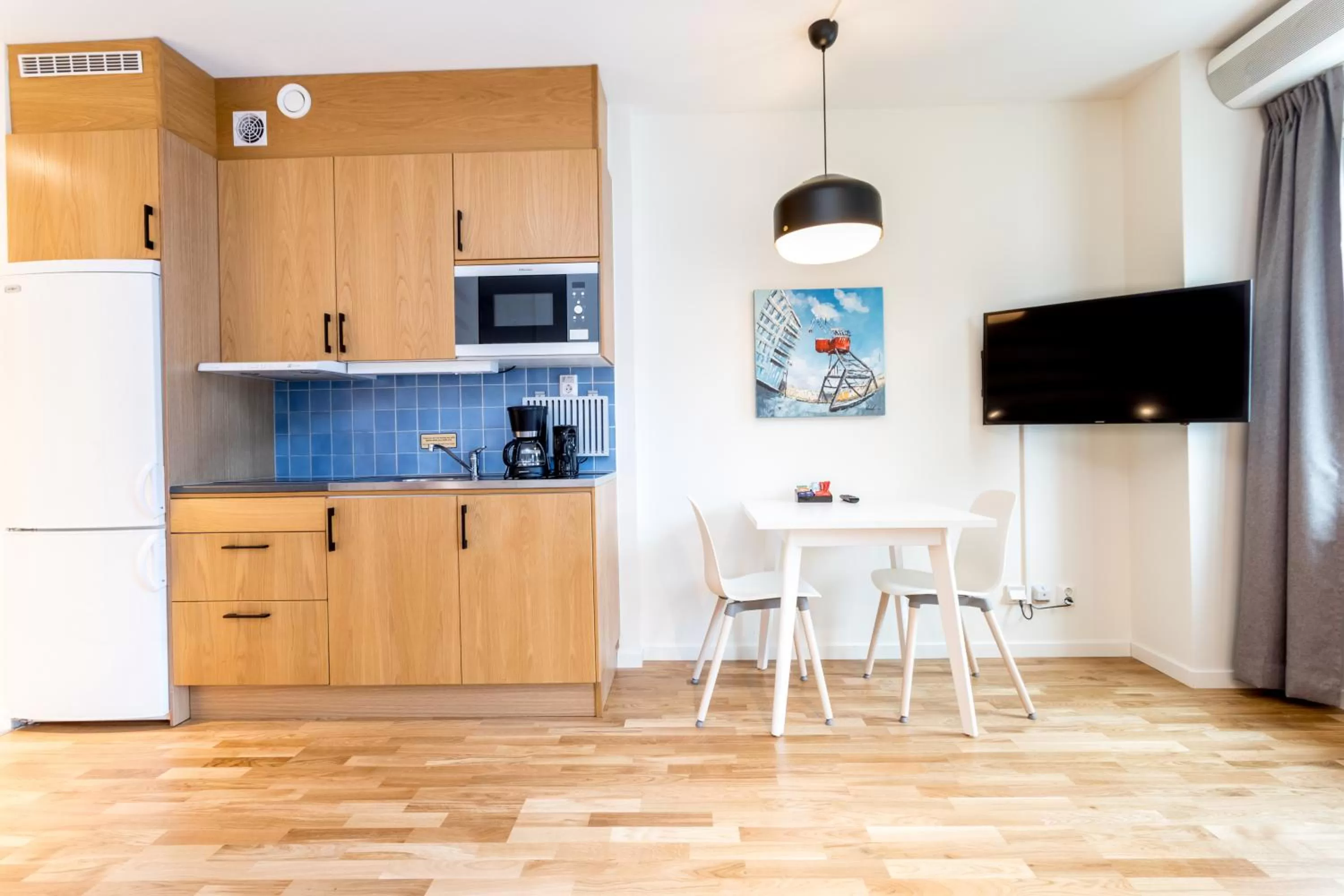 Kitchen or kitchenette in ApartDirect Hammarby Sjöstad