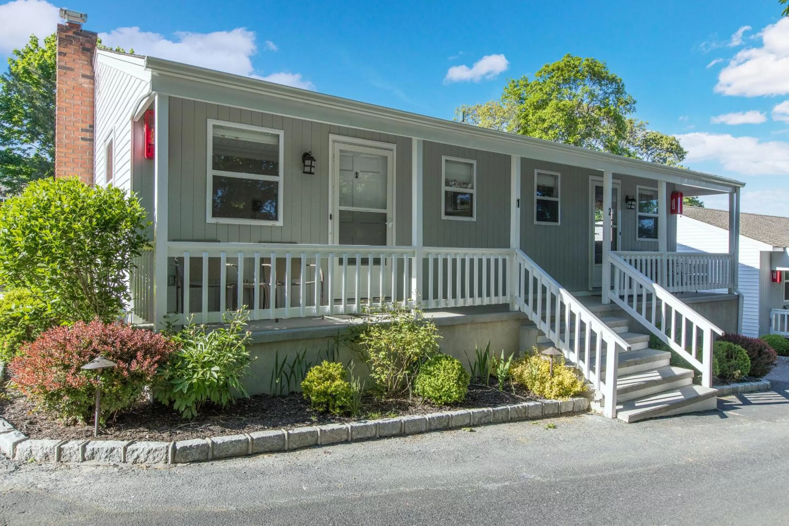 Colonial Shores Resort