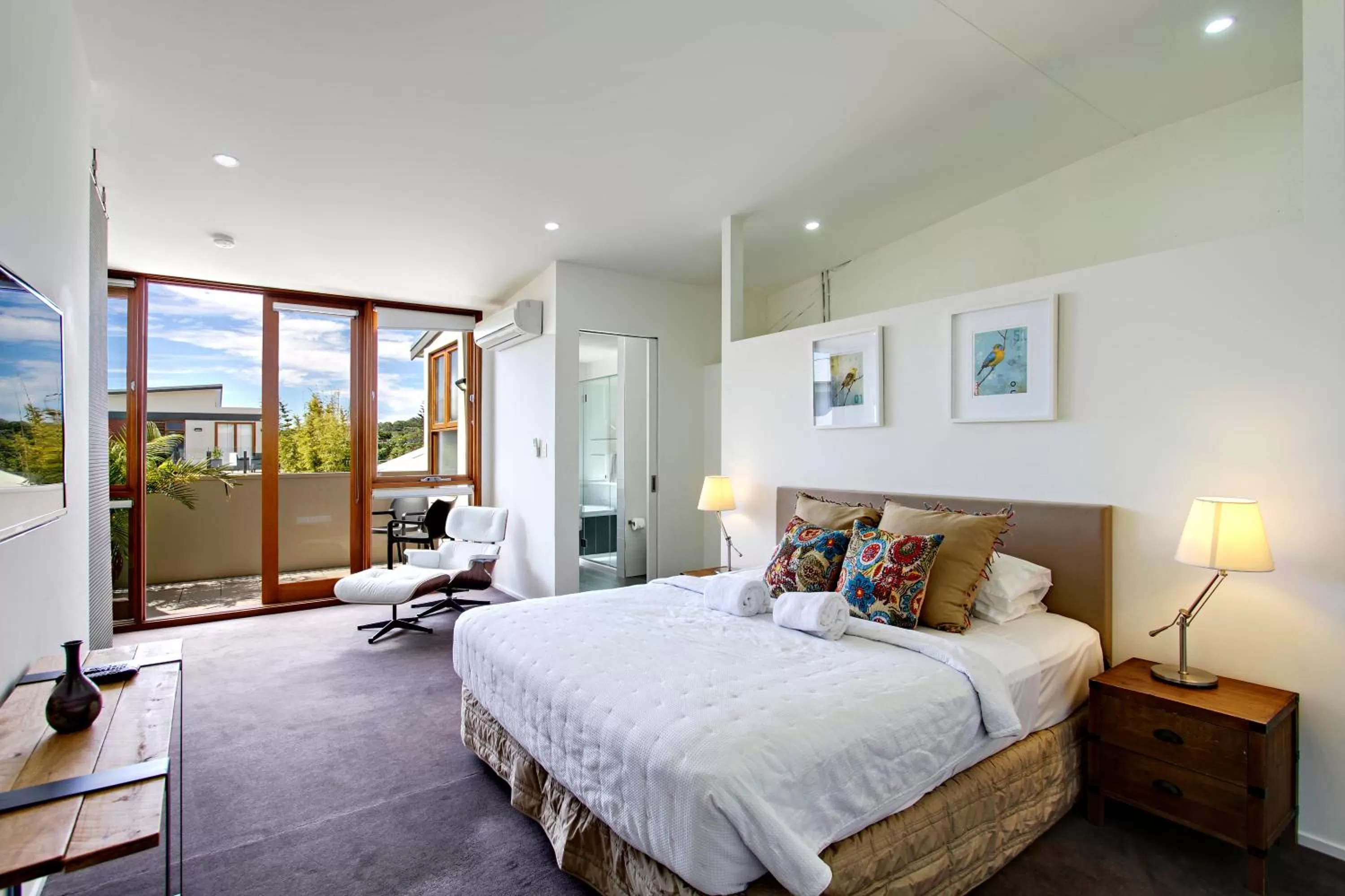 Bedroom, Bed in Byron Butter Factory Apartments