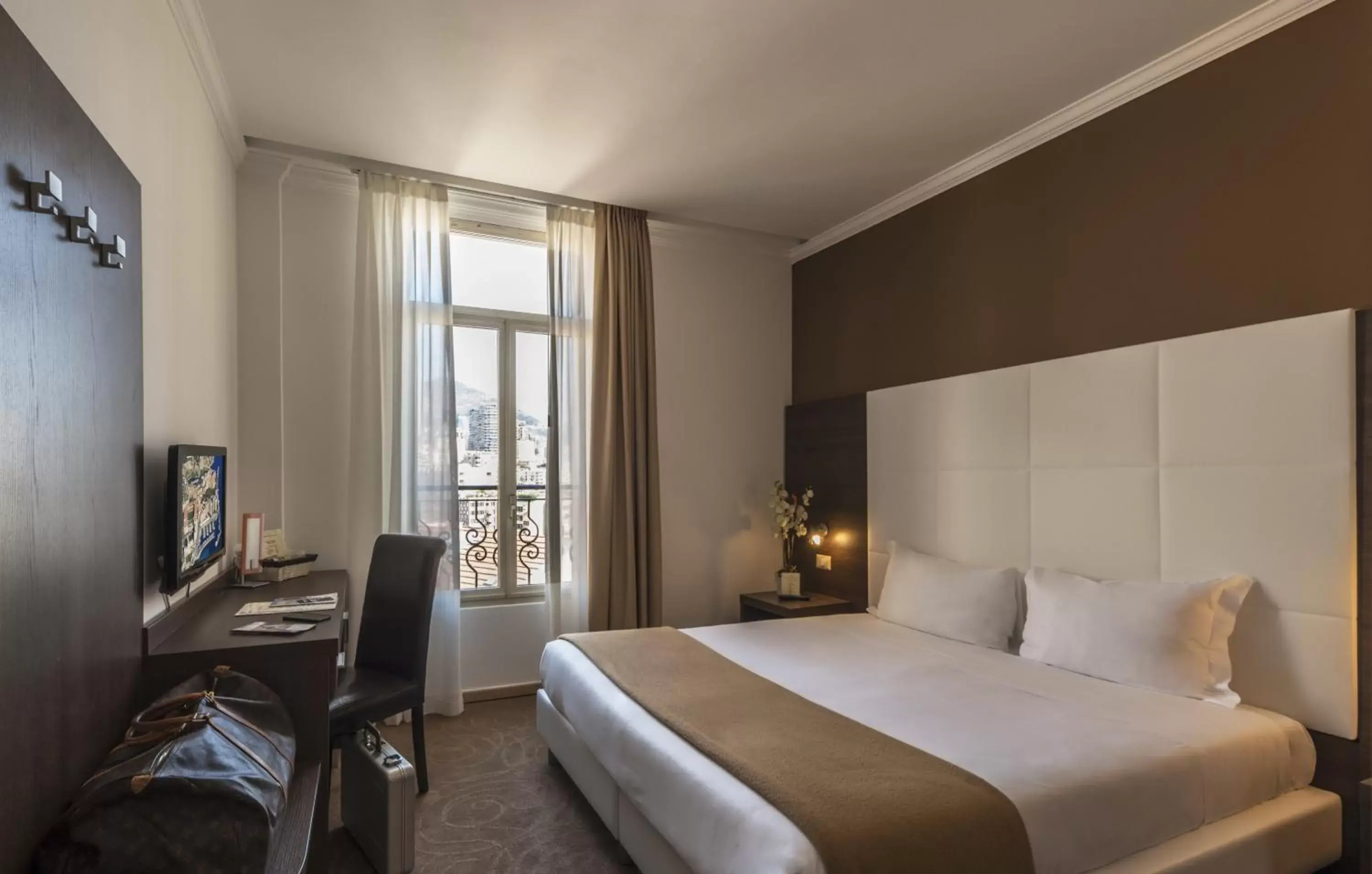 Bedroom, Bed in Ambassador-Monaco Bedroom, Bed in Ambassador-Monaco