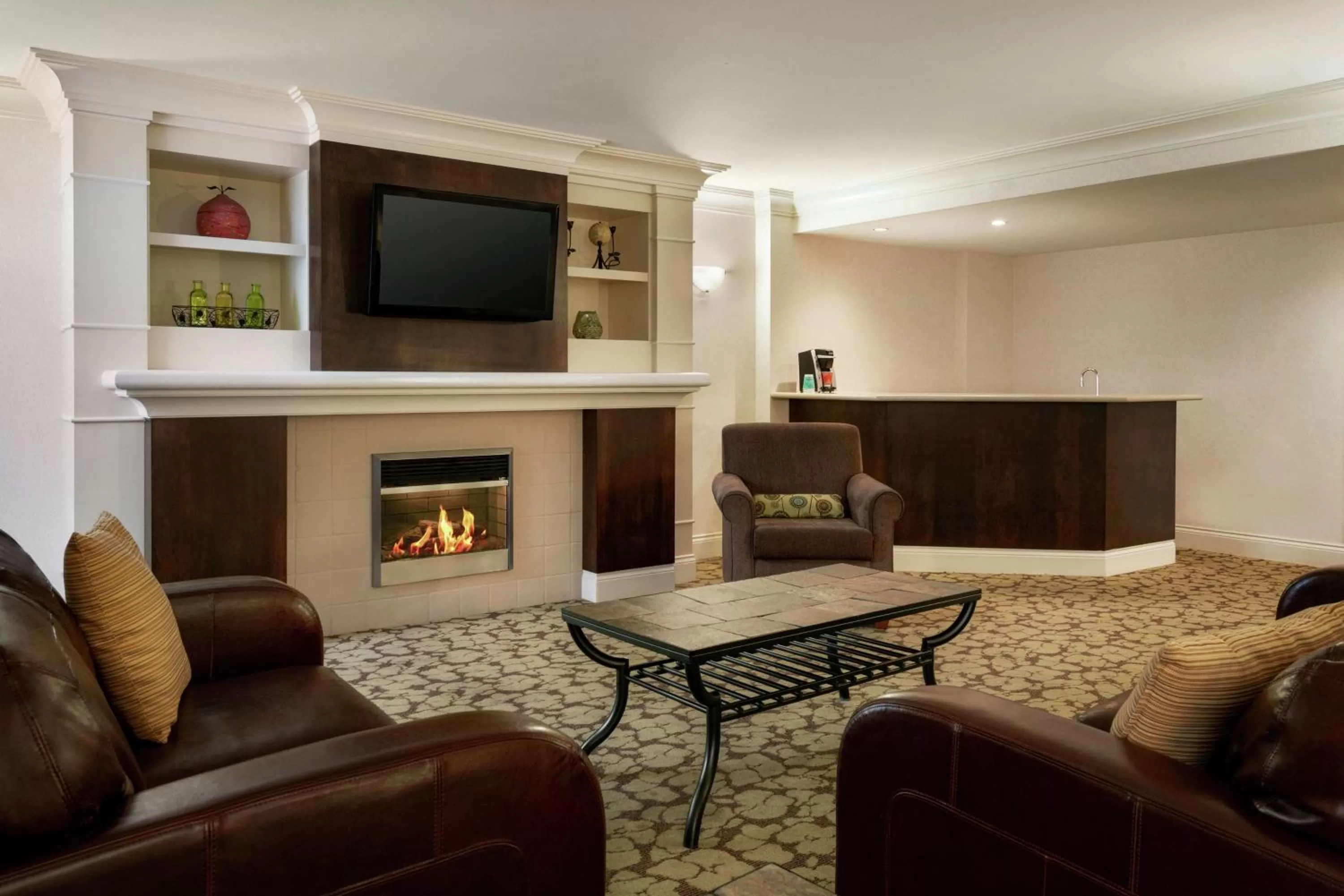 Living room in Hilton Garden Inn Saskatoon Downtown