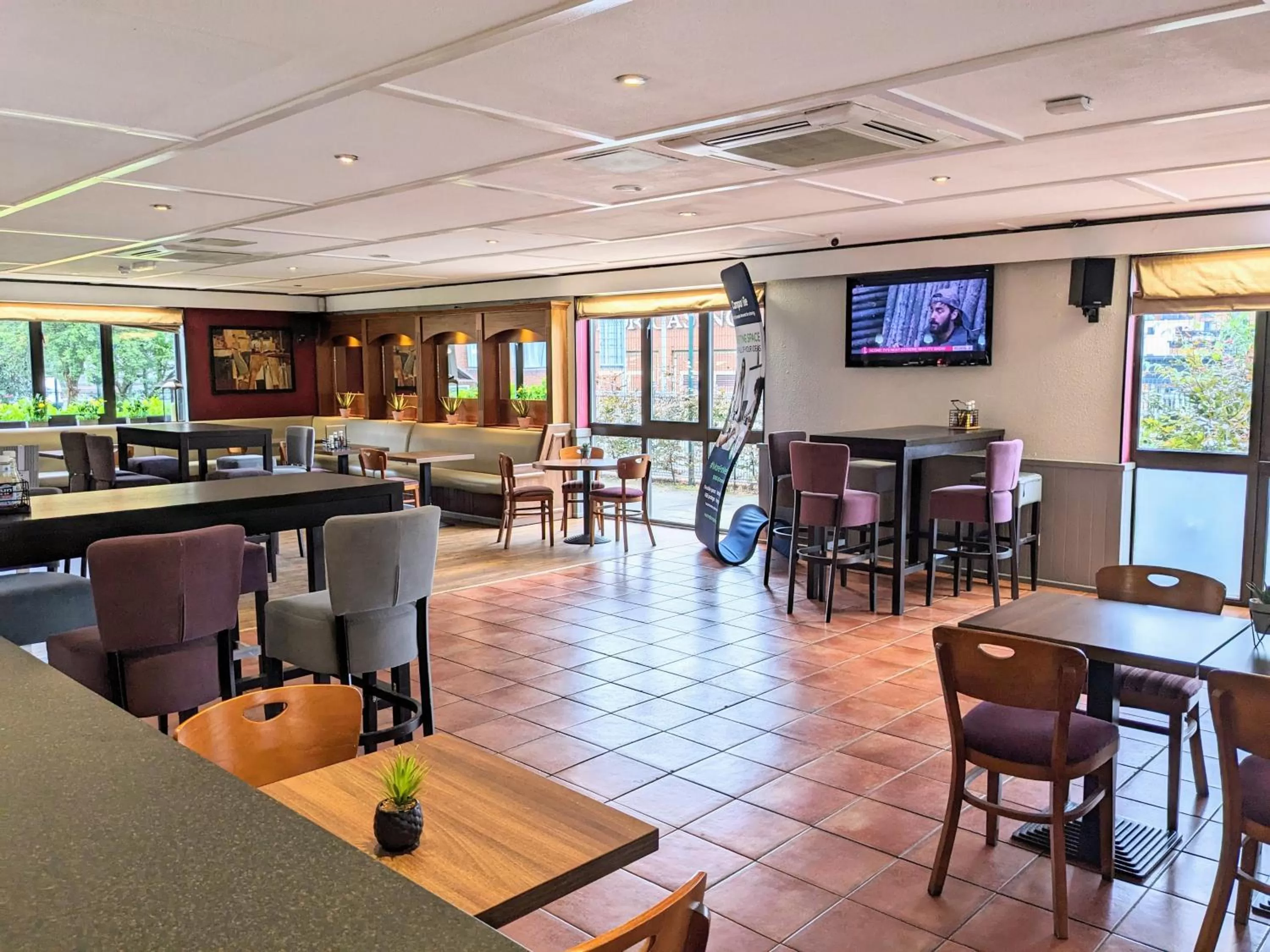 Restaurant/places to eat in Campanile Manchester