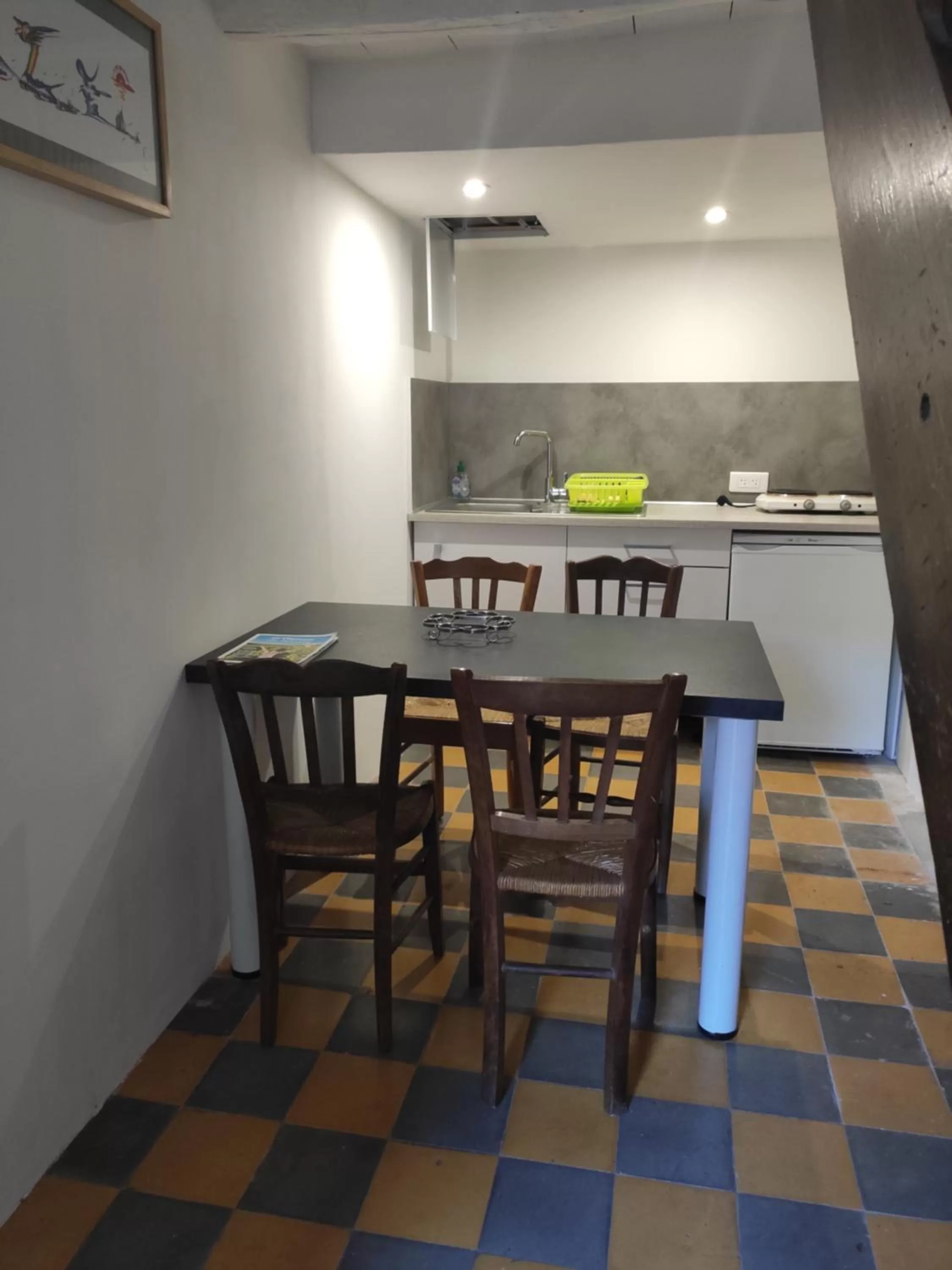 Kitchen or kitchenette in Topaze séjour chez le Vigneron