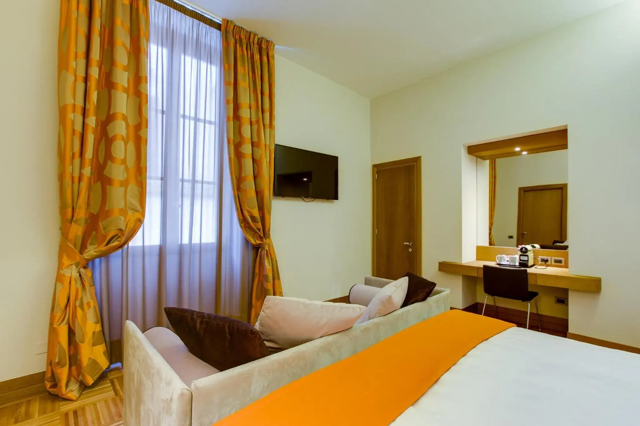 TV and multimedia, Bed in Solo Experience Hotel