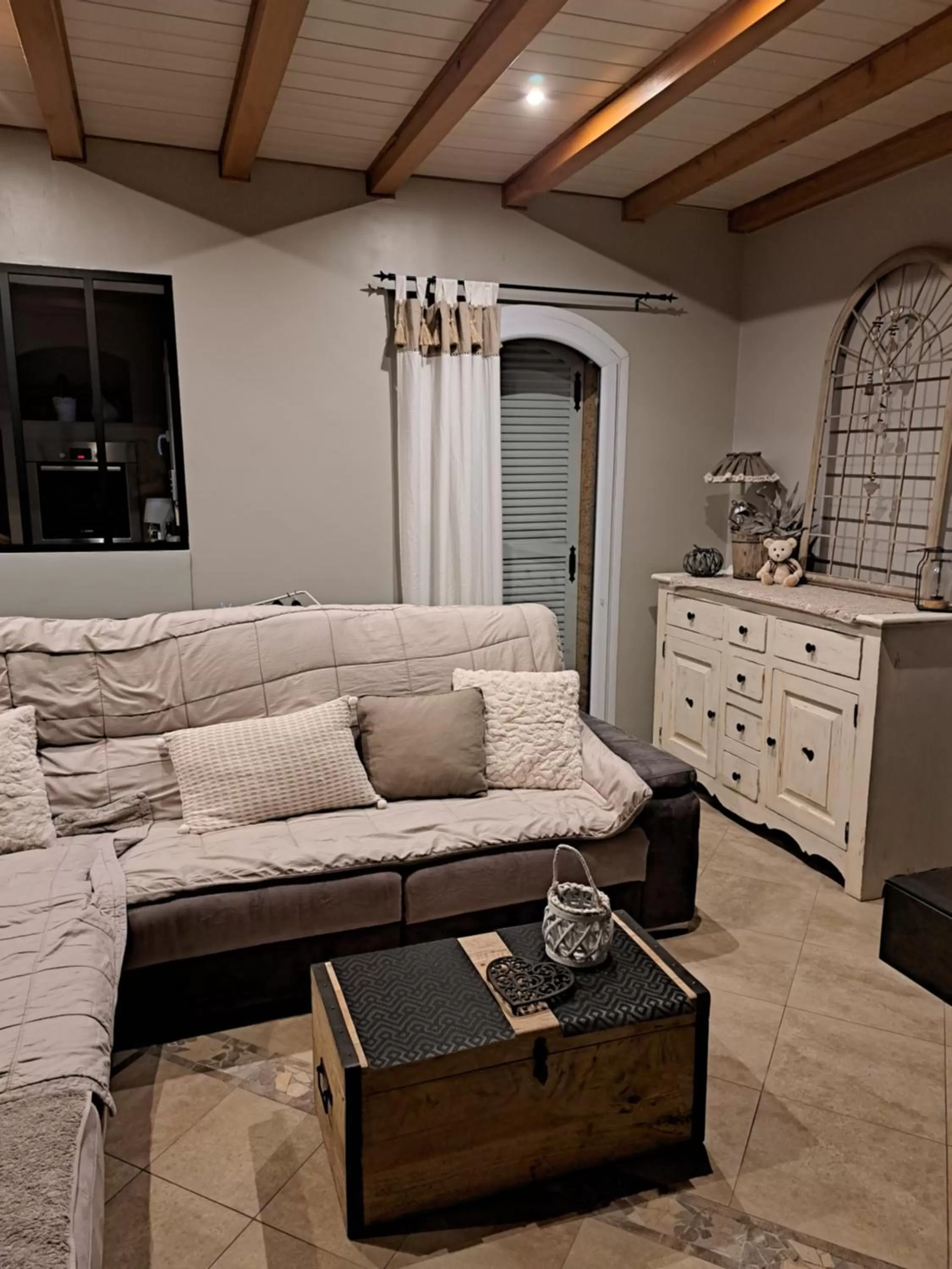 Living room, Seating Area in Chambre privé entre Lyon et St Etienne