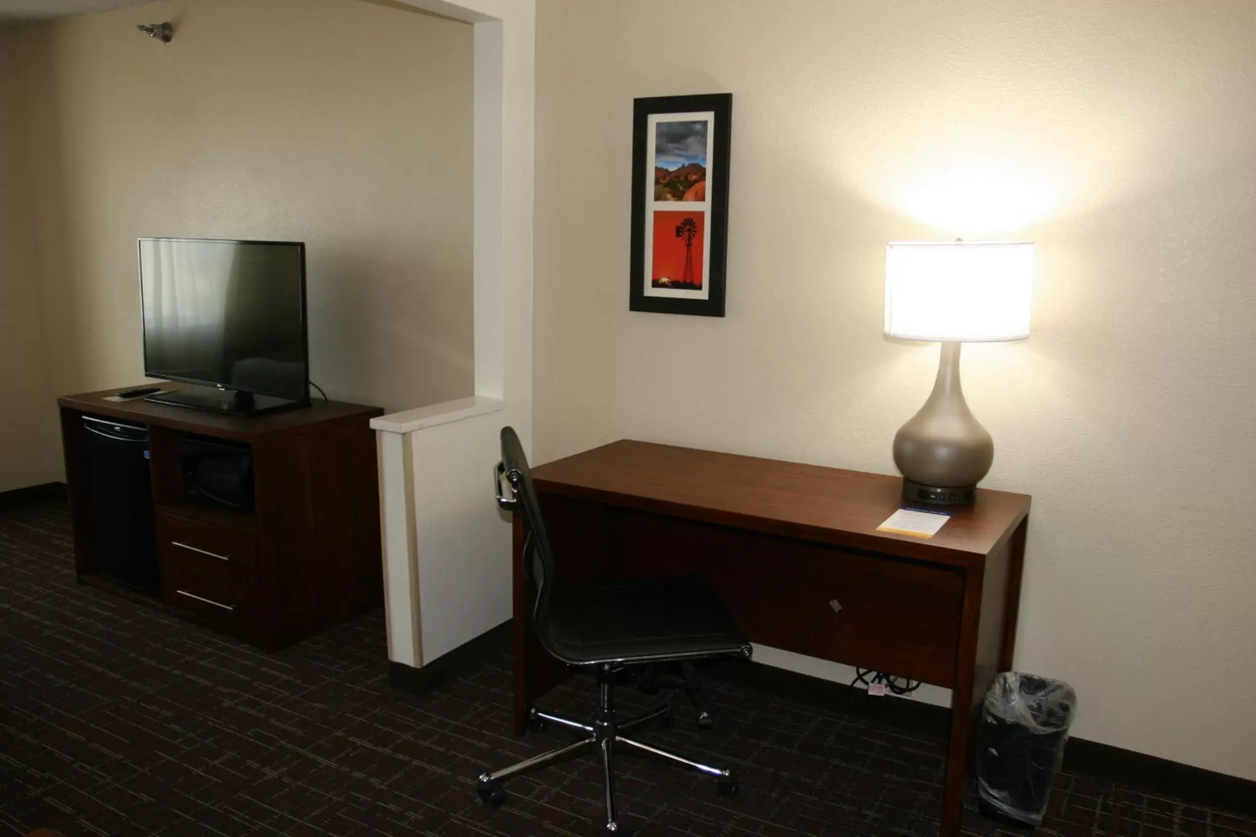 TV/Entertainment Center in Comfort Inn Wichita Falls near University