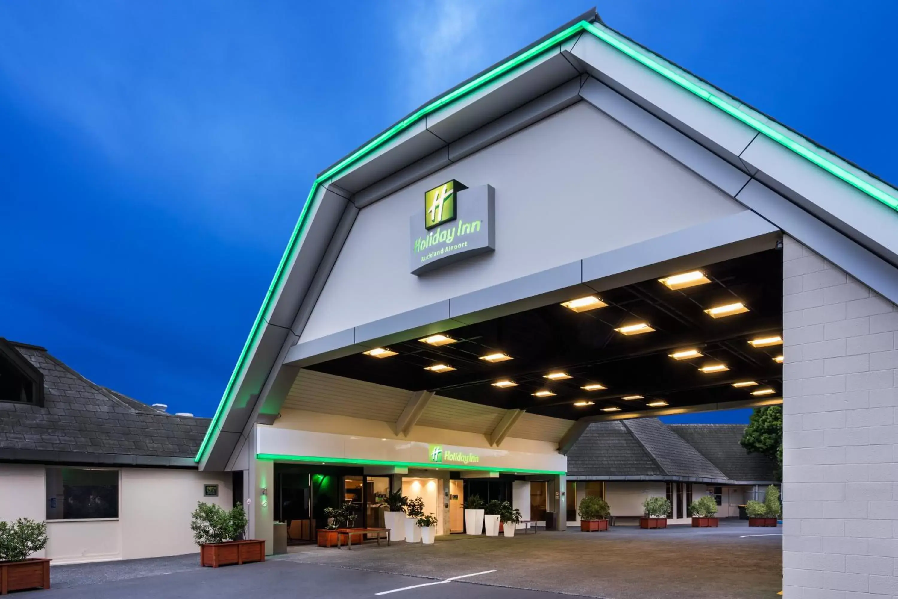 Property building in Holiday Inn Auckland Airport by IHG Property building in Holiday Inn Auckland Airport by IHG