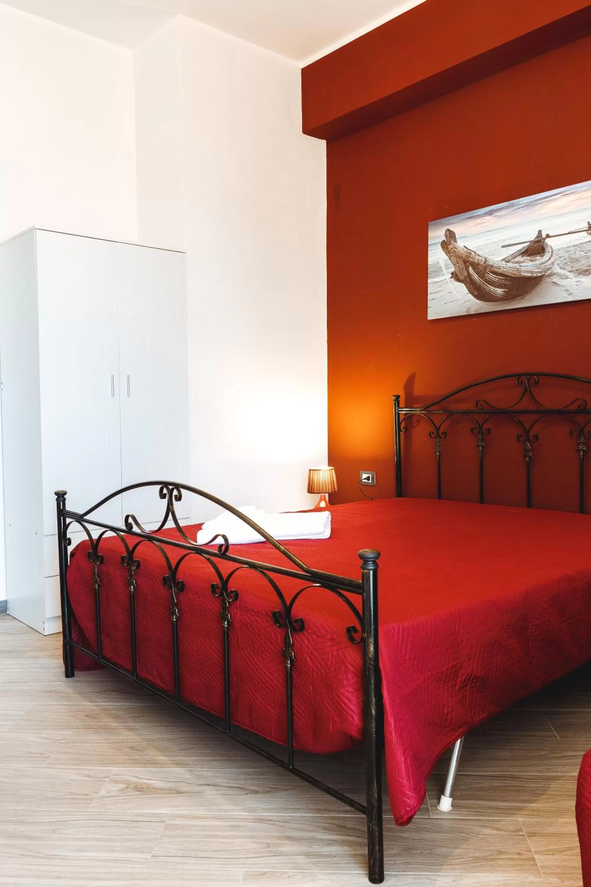 Bed in B&B Raggio di Sole Porto Empedocle