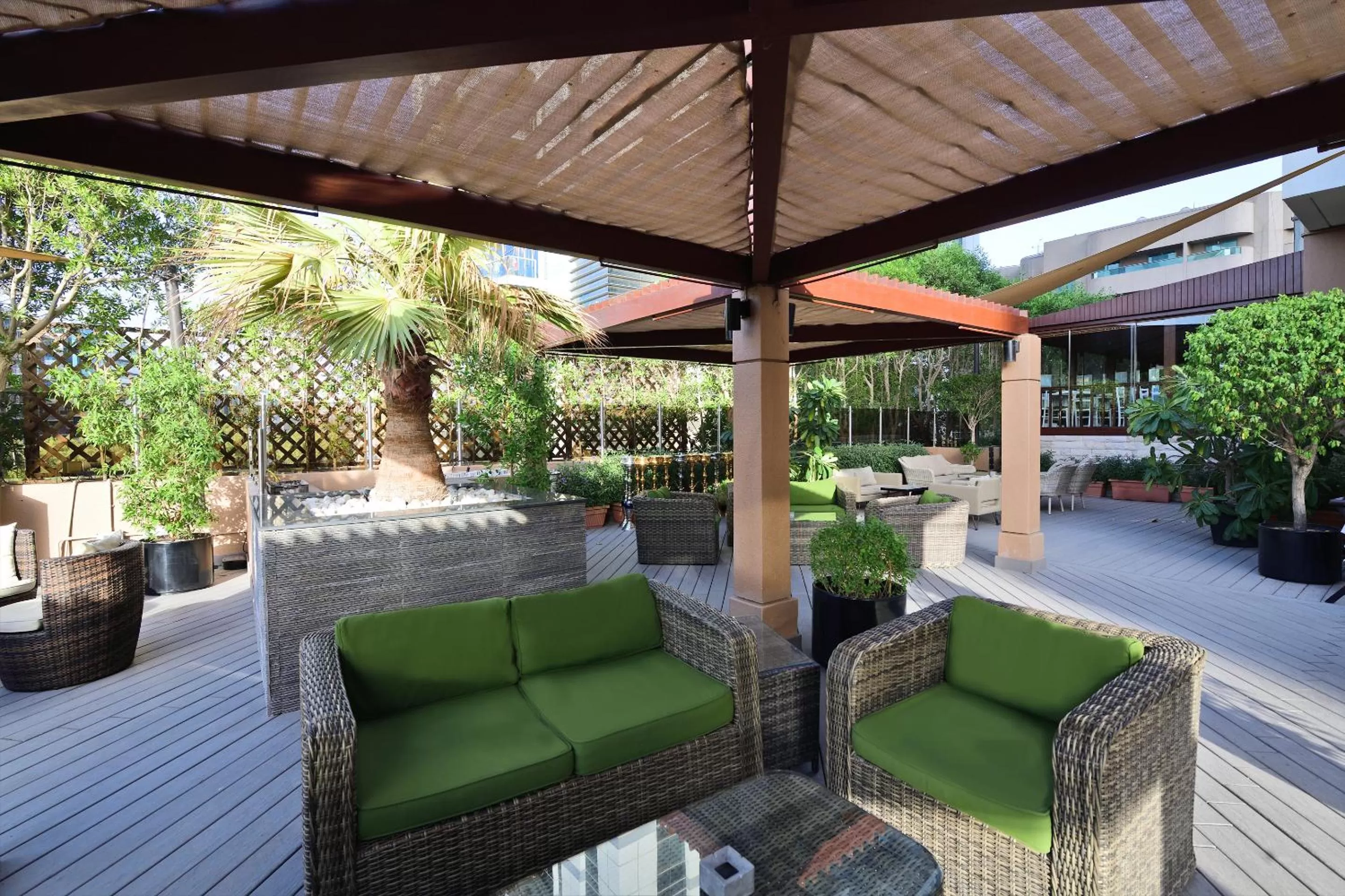 Restaurant/places to eat in Majestic City Retreat Hotel