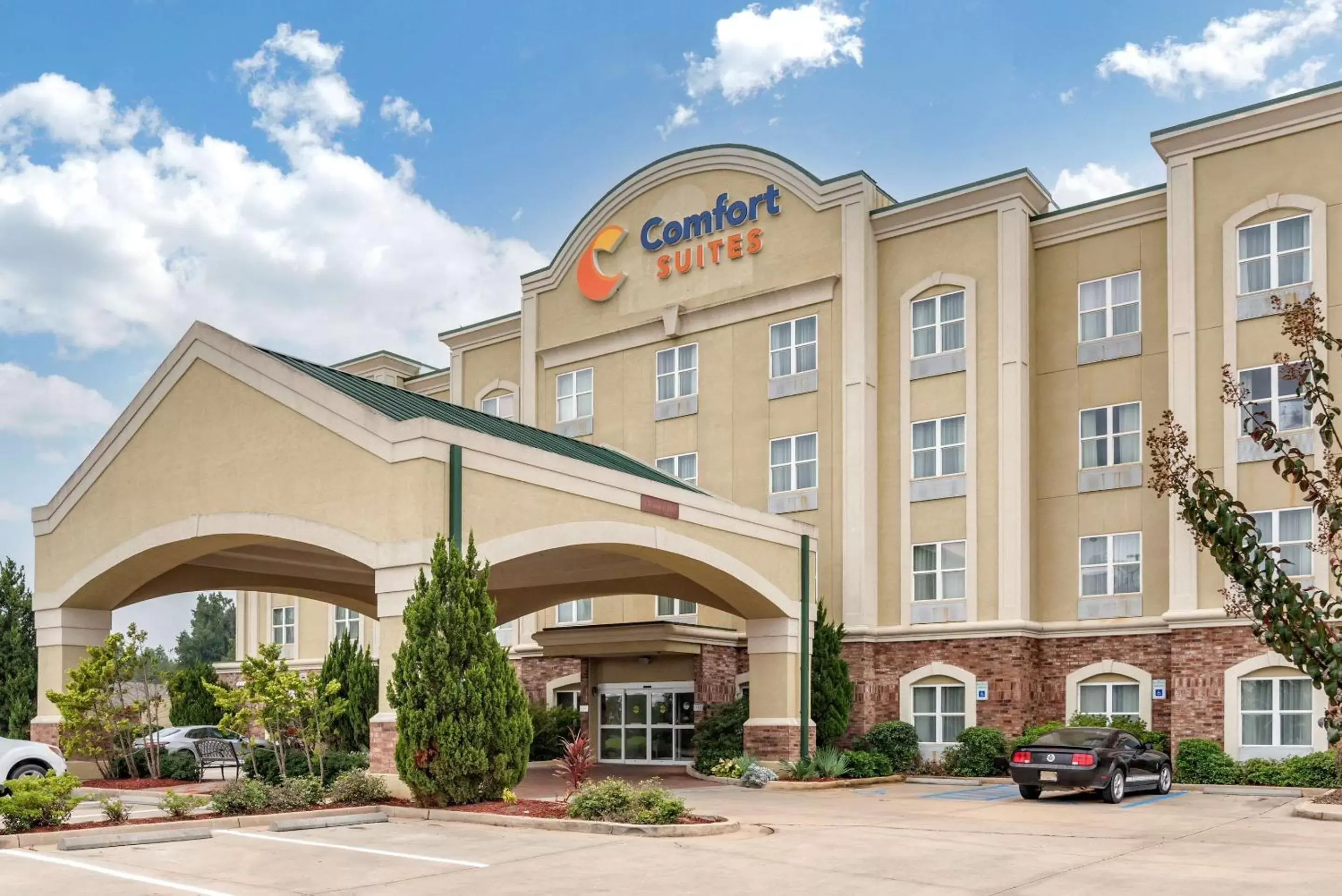 Property Building in Comfort Suites Vicksburg