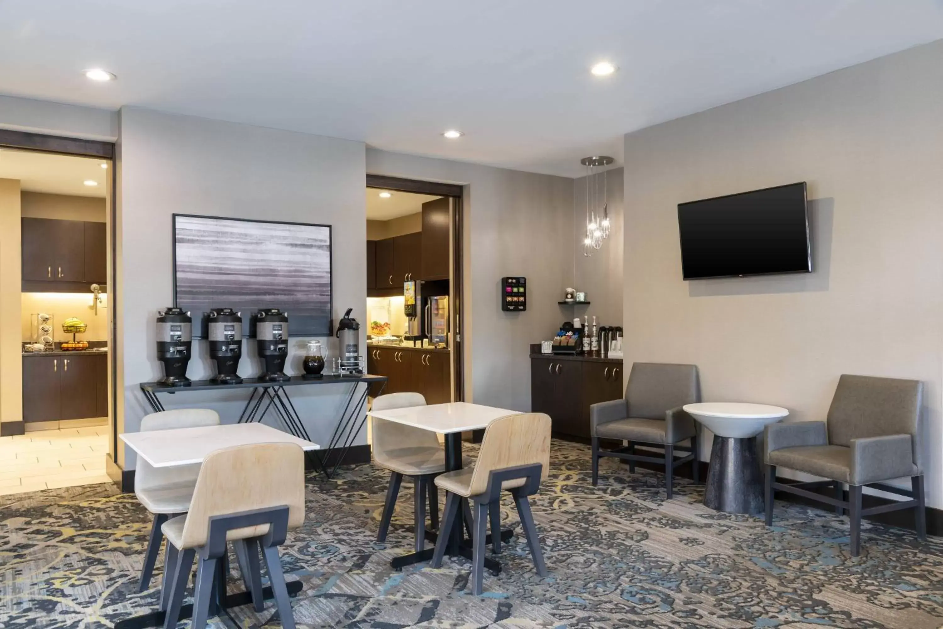 Breakfast, Restaurant/Places to Eat in Residence Inn by Marriott Midland