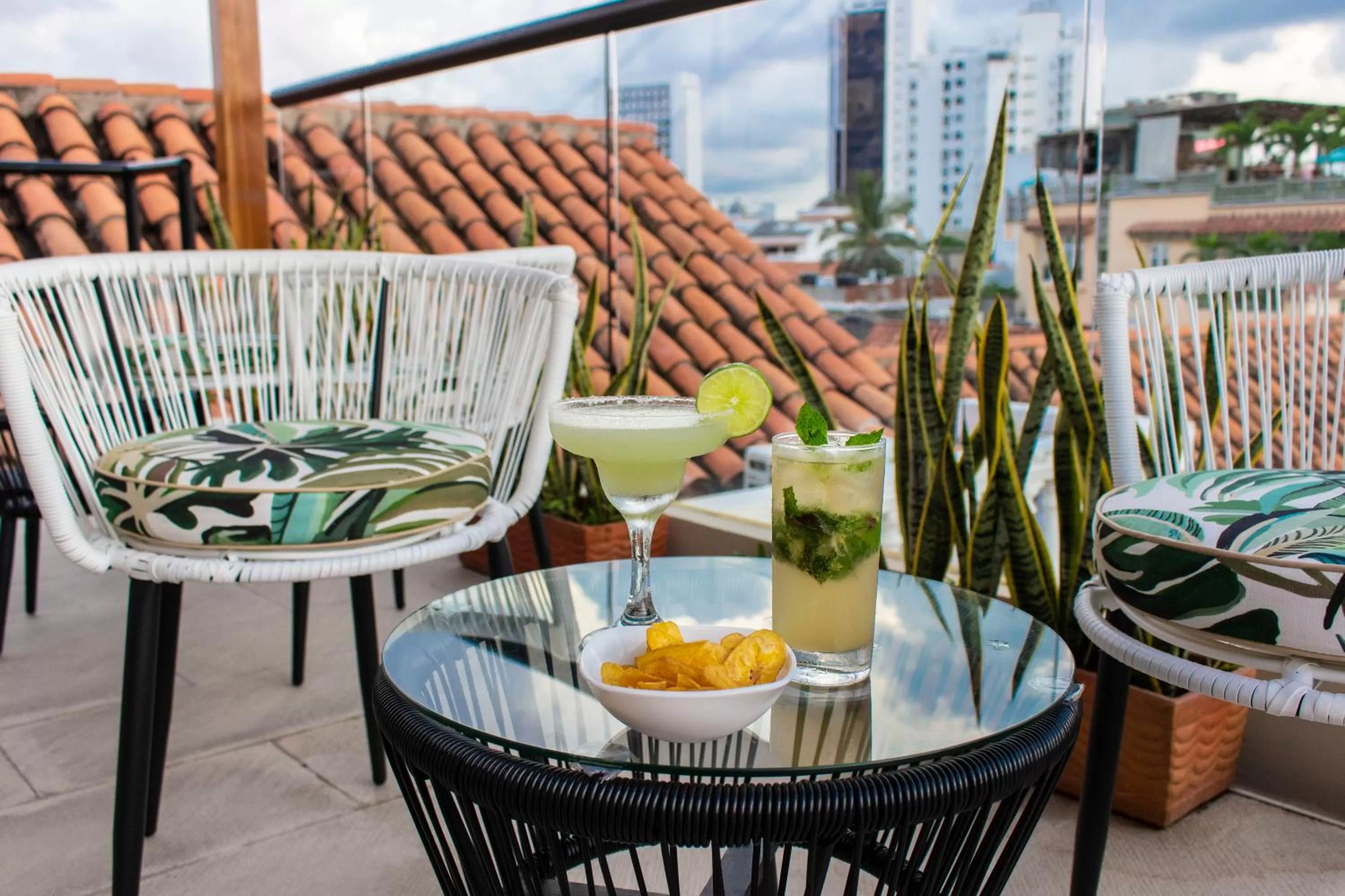 Food and drinks in Hotel Casa La Fe