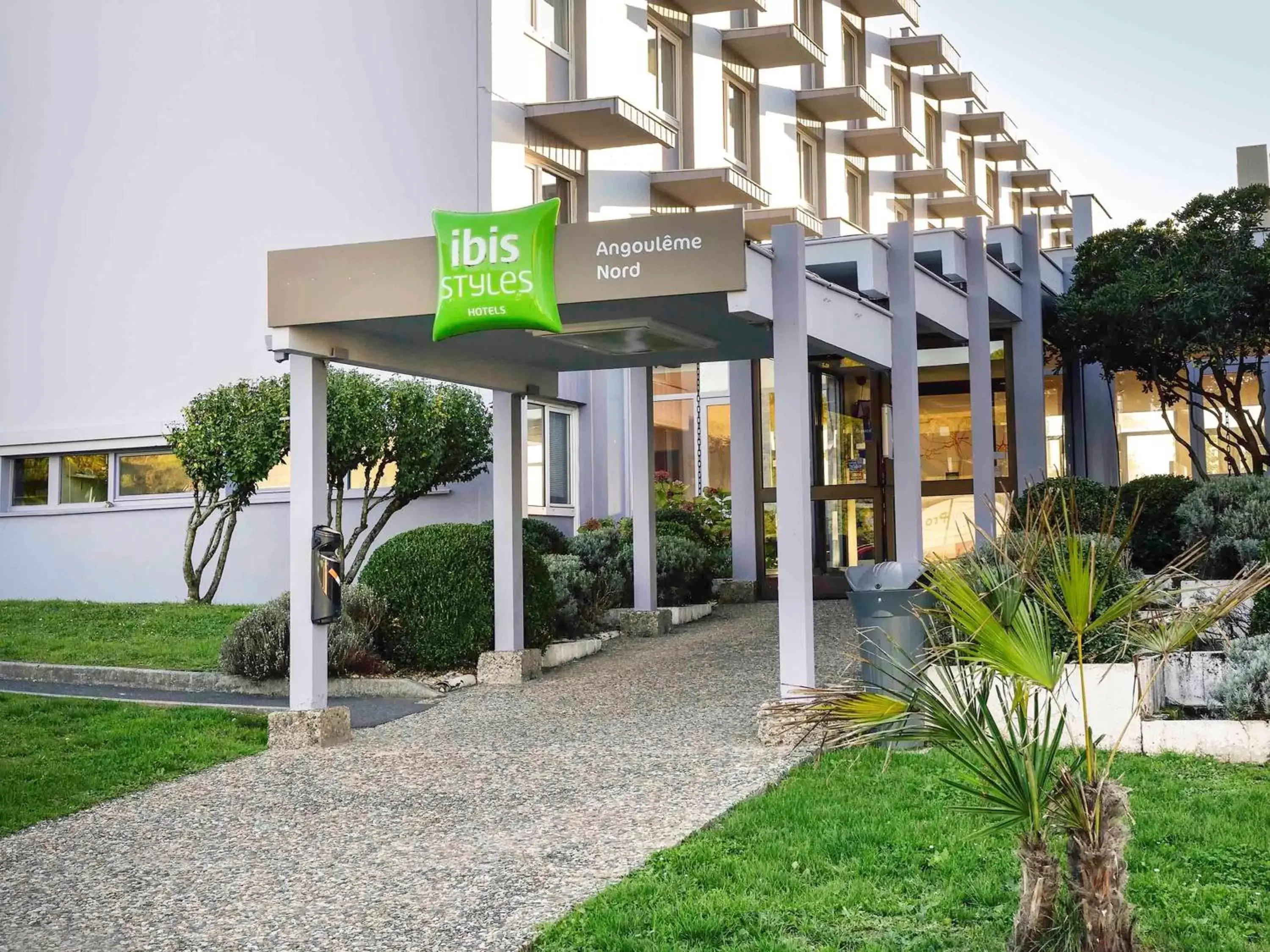 Property Building in ibis Styles Angoulême Nord - hôtel restaurant