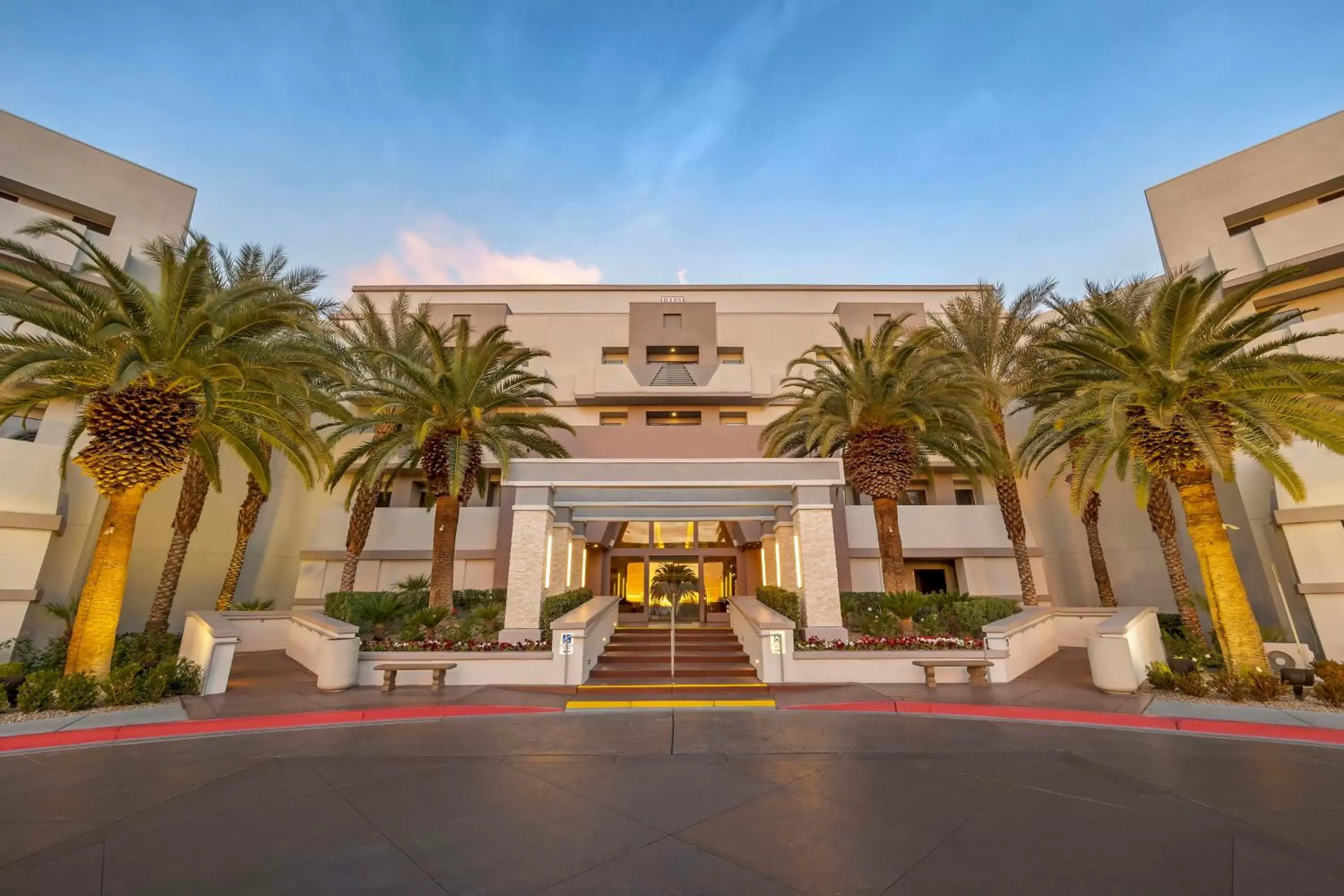 Property Building in Hilton Vacation Club Cancun Resort Las Vegas