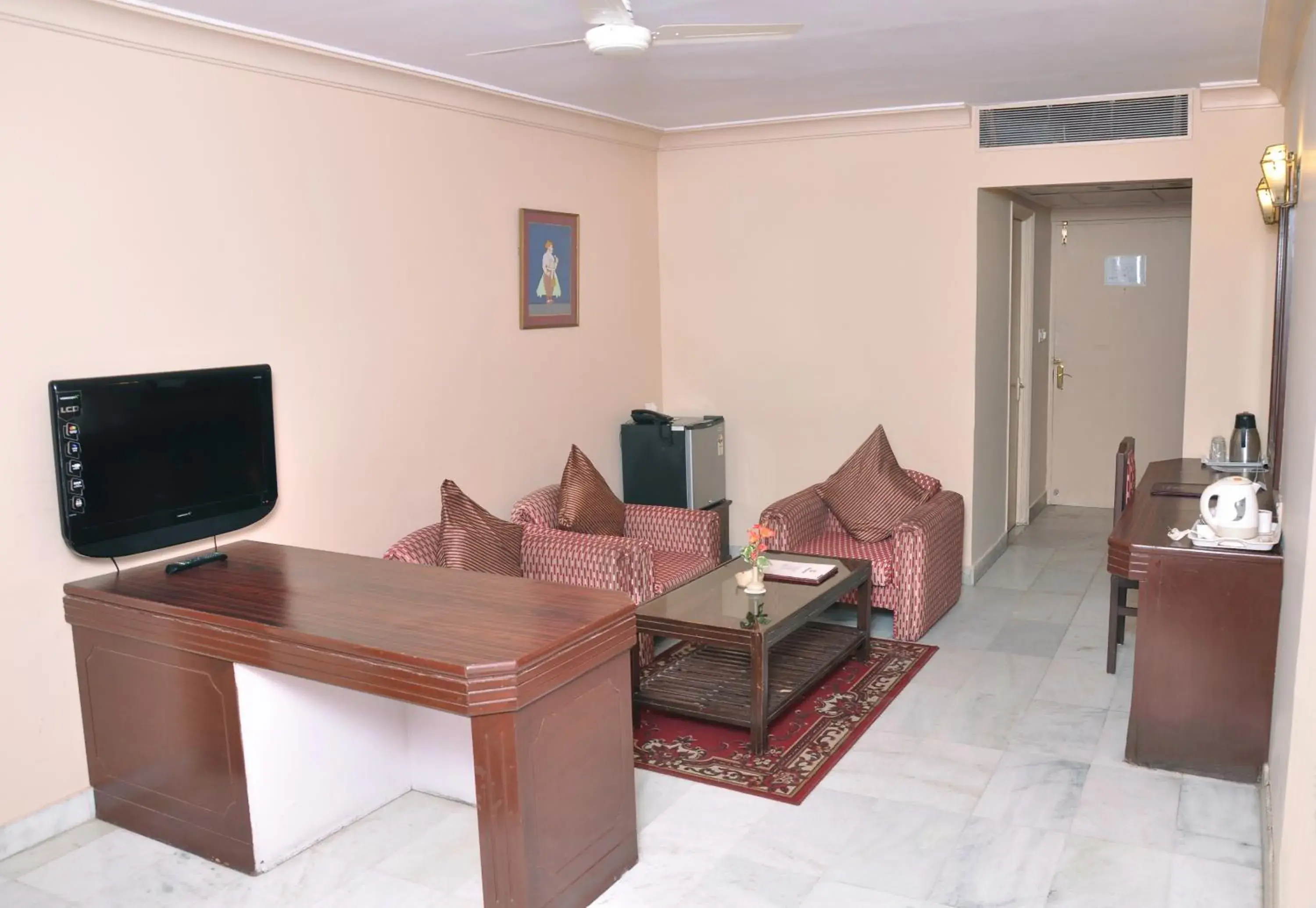 TV/Entertainment Center in Hotel Vishnupriya