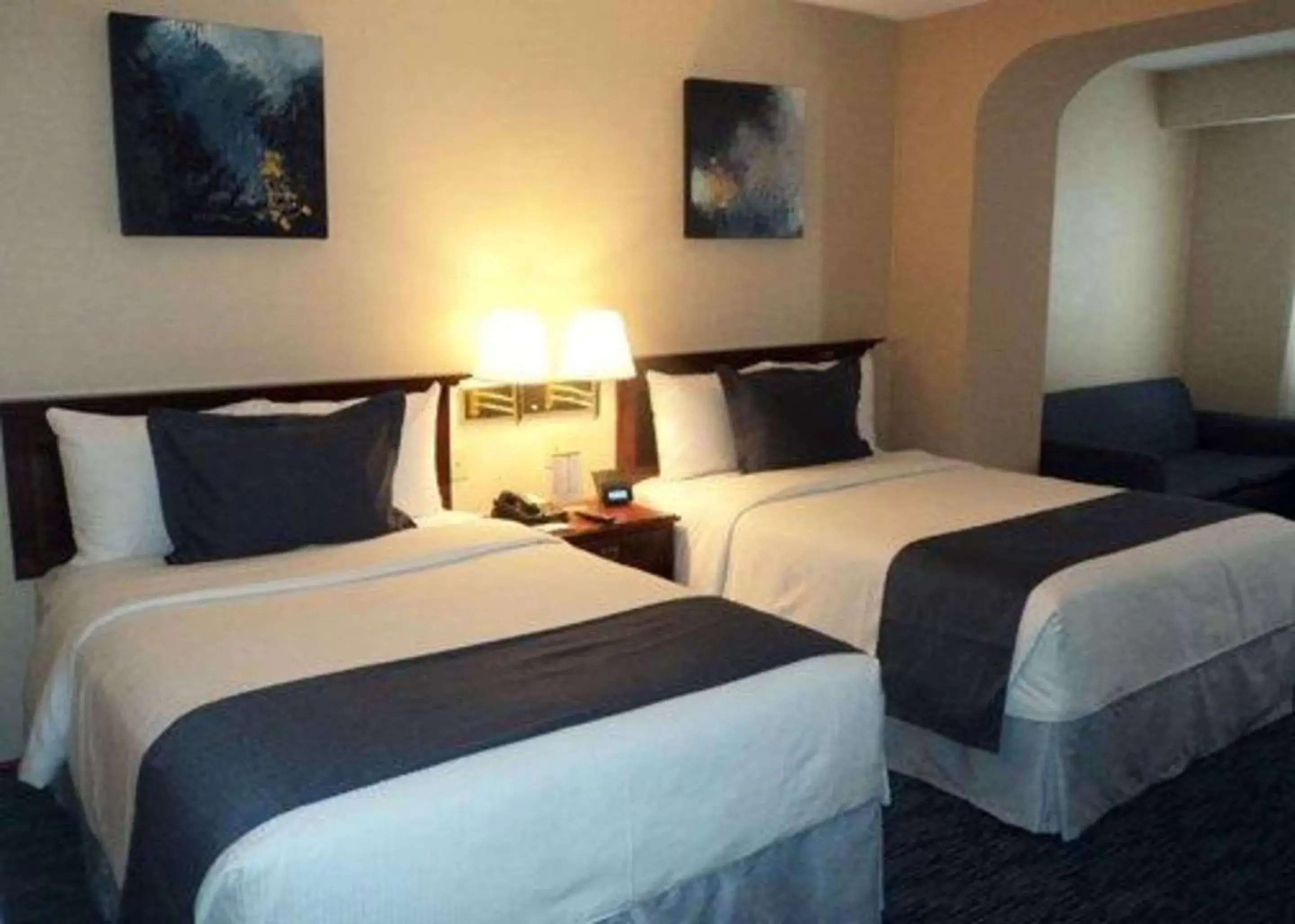 Photo of the whole room, Bed in Quality Inn & Suites Saltillo Eurotel