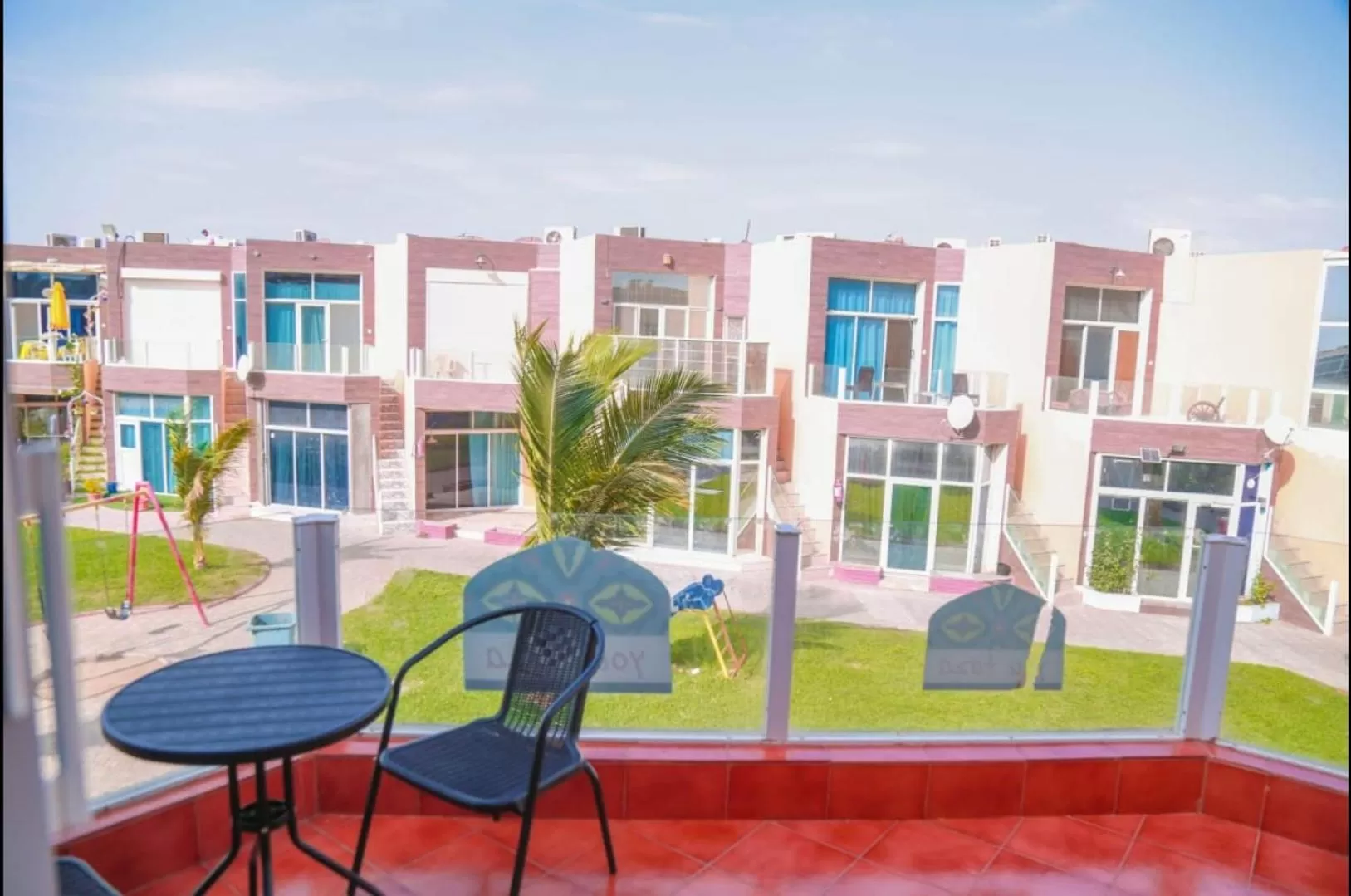 Happiness Chalet 512