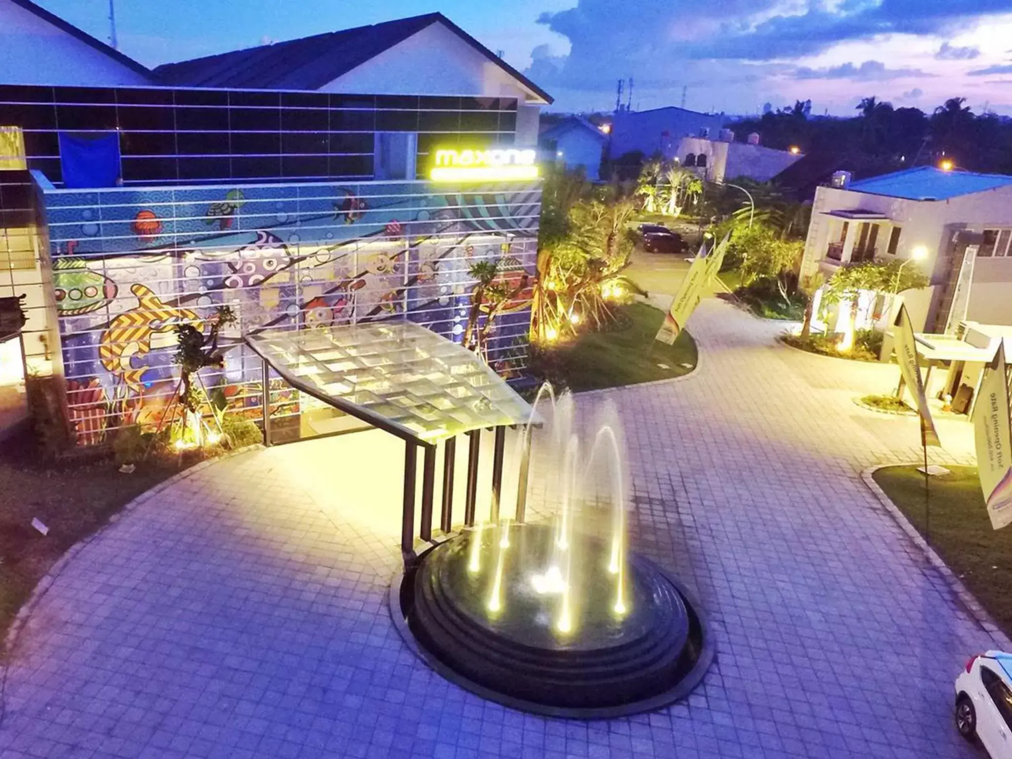 Facade/entrance in MaxOneHotels at Resort Makassar
