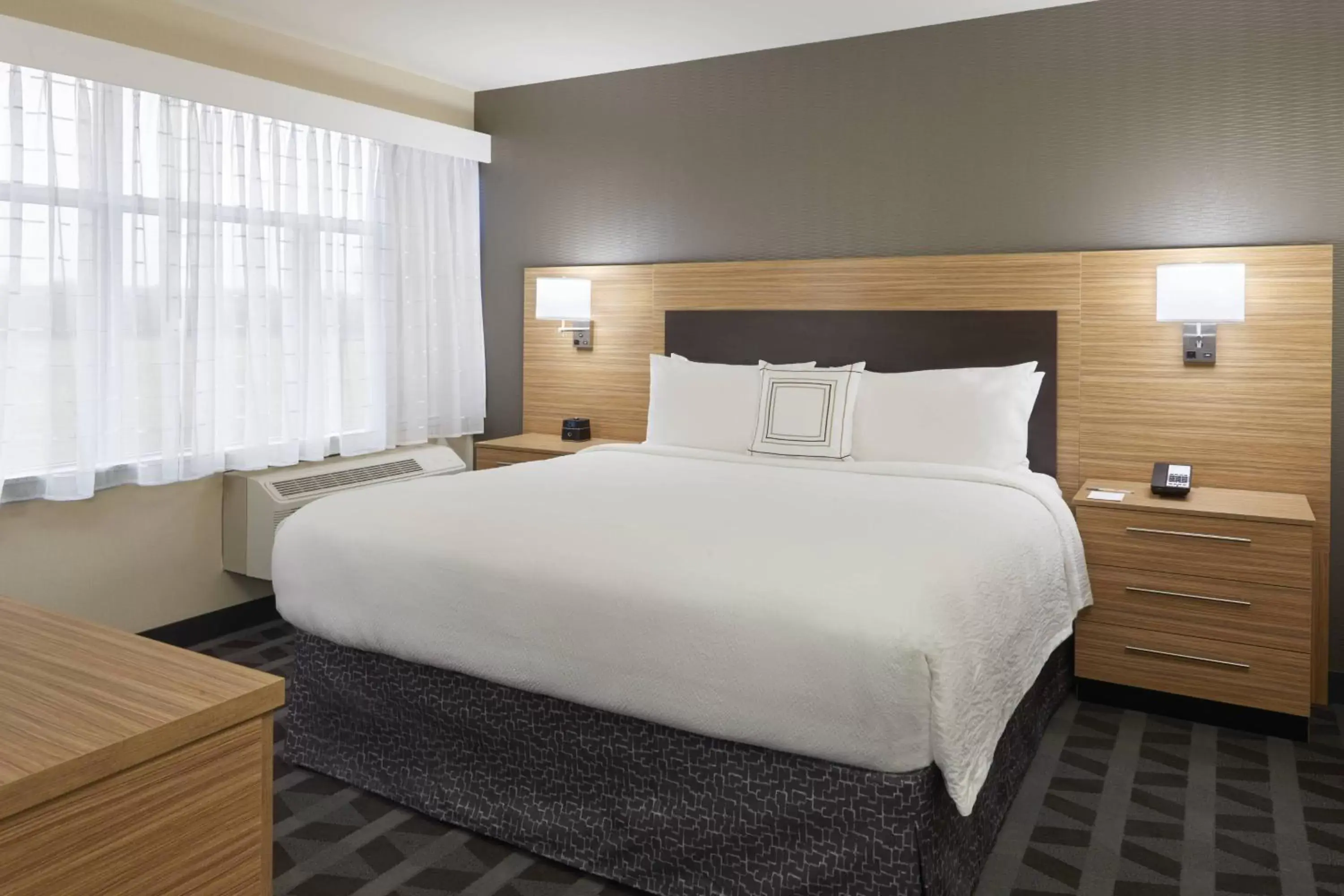 Bedroom, Bed in TownePlace Suites by Marriott Oshawa