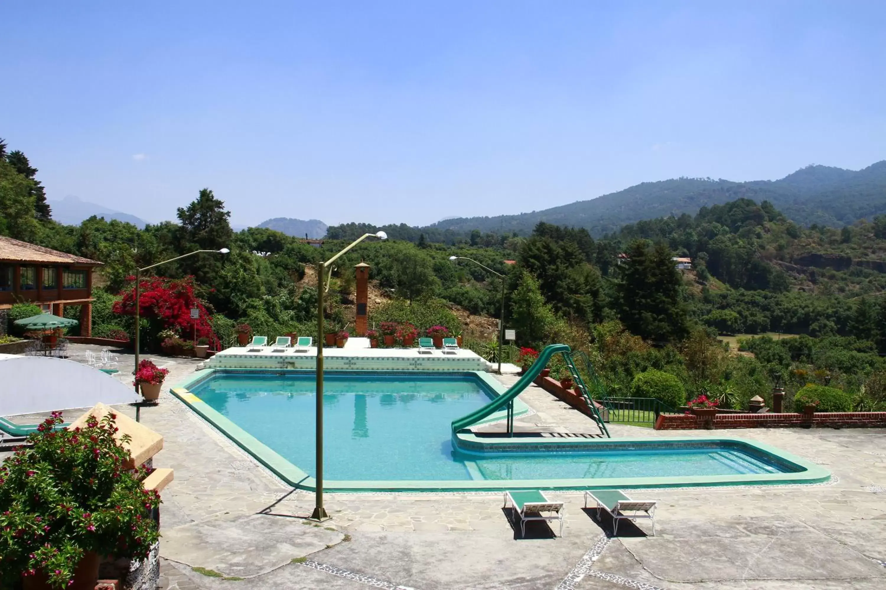 Pool view, Swimming Pool in Hotel Pie de la Sierra