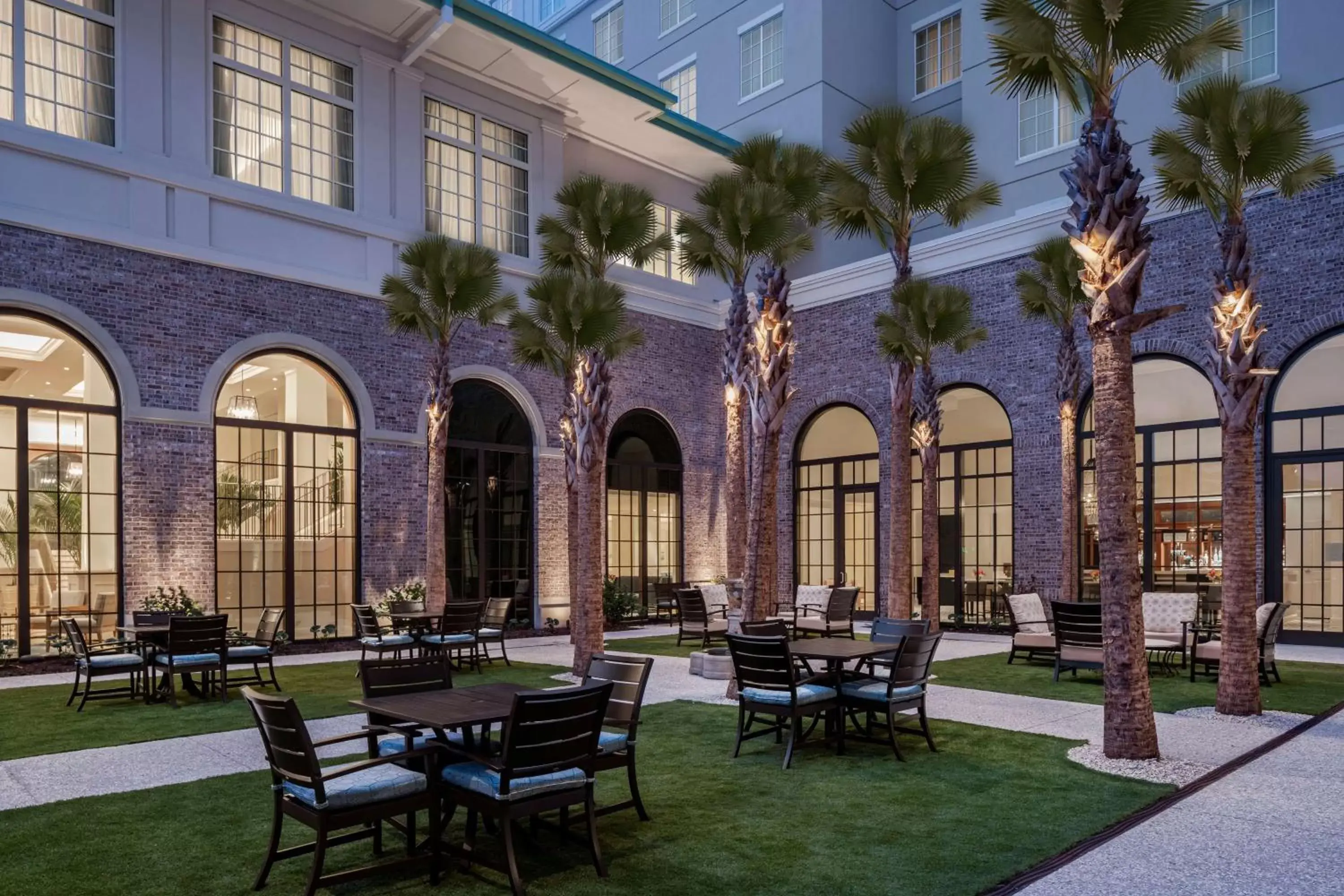 Inner courtyard view, Property Building in Embassy Suites by Hilton Charleston Harbor Mt. Pleasant