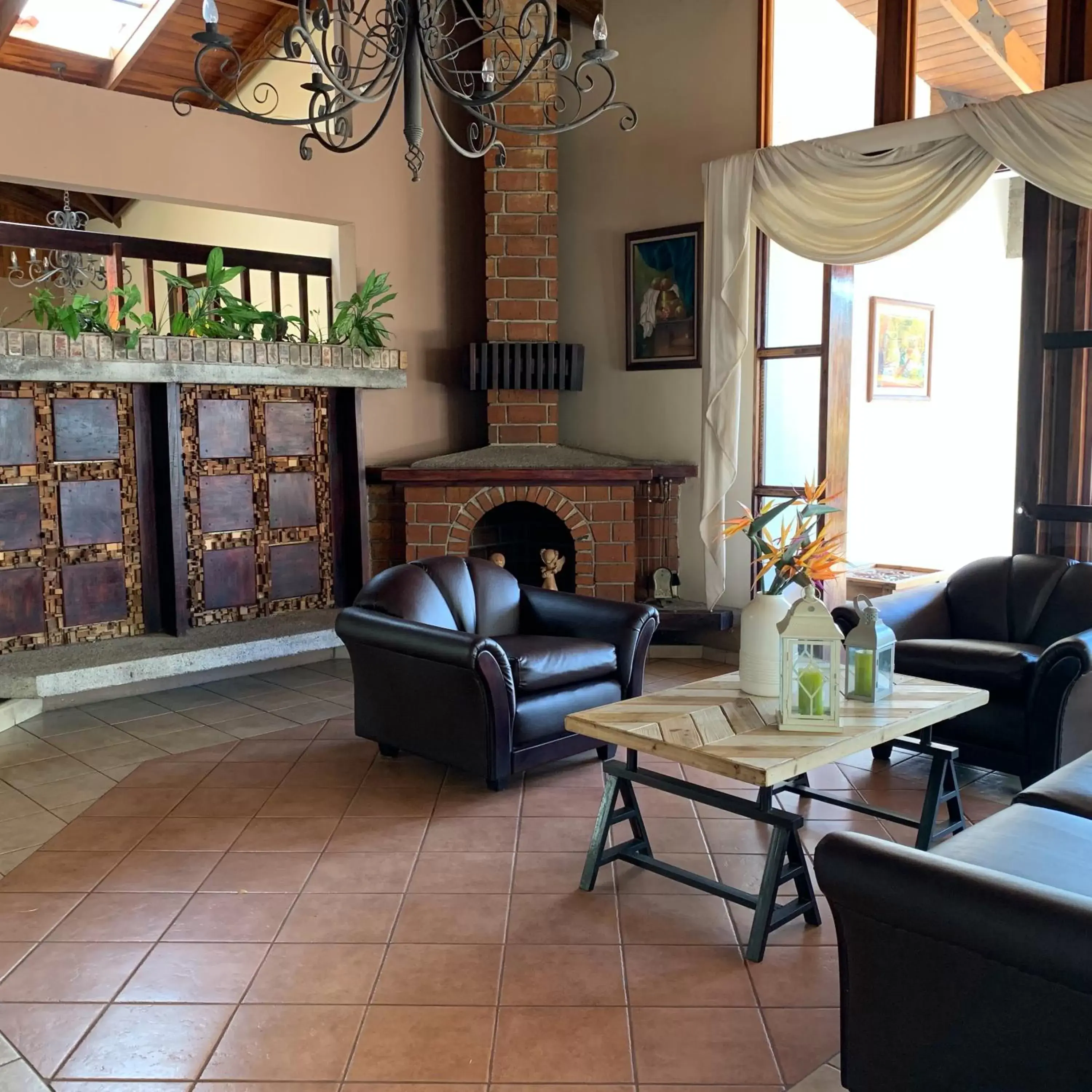 Living room, Seating Area in La Riviera Hotel