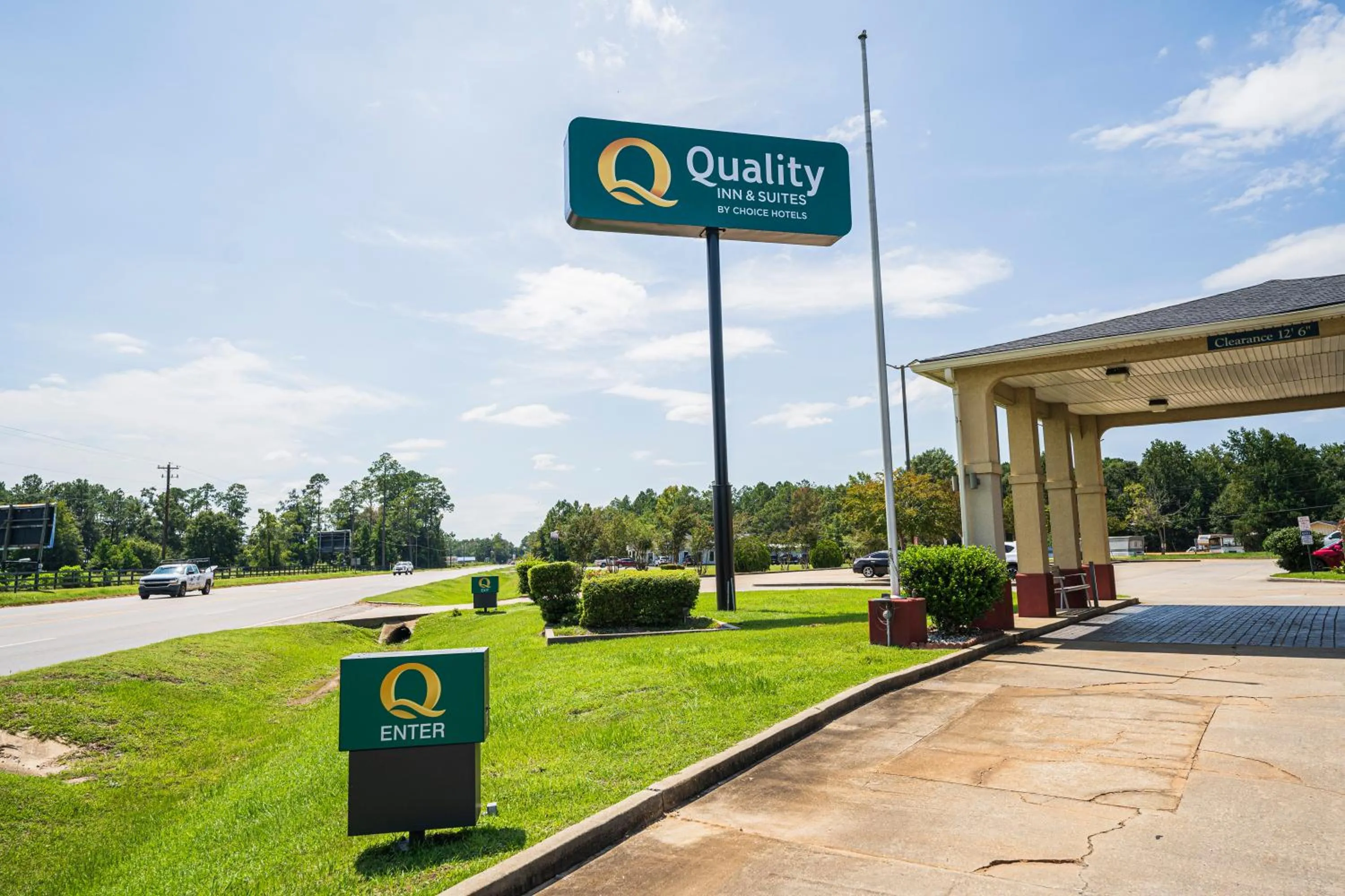 Facade/entrance in Quality Inn & Suites