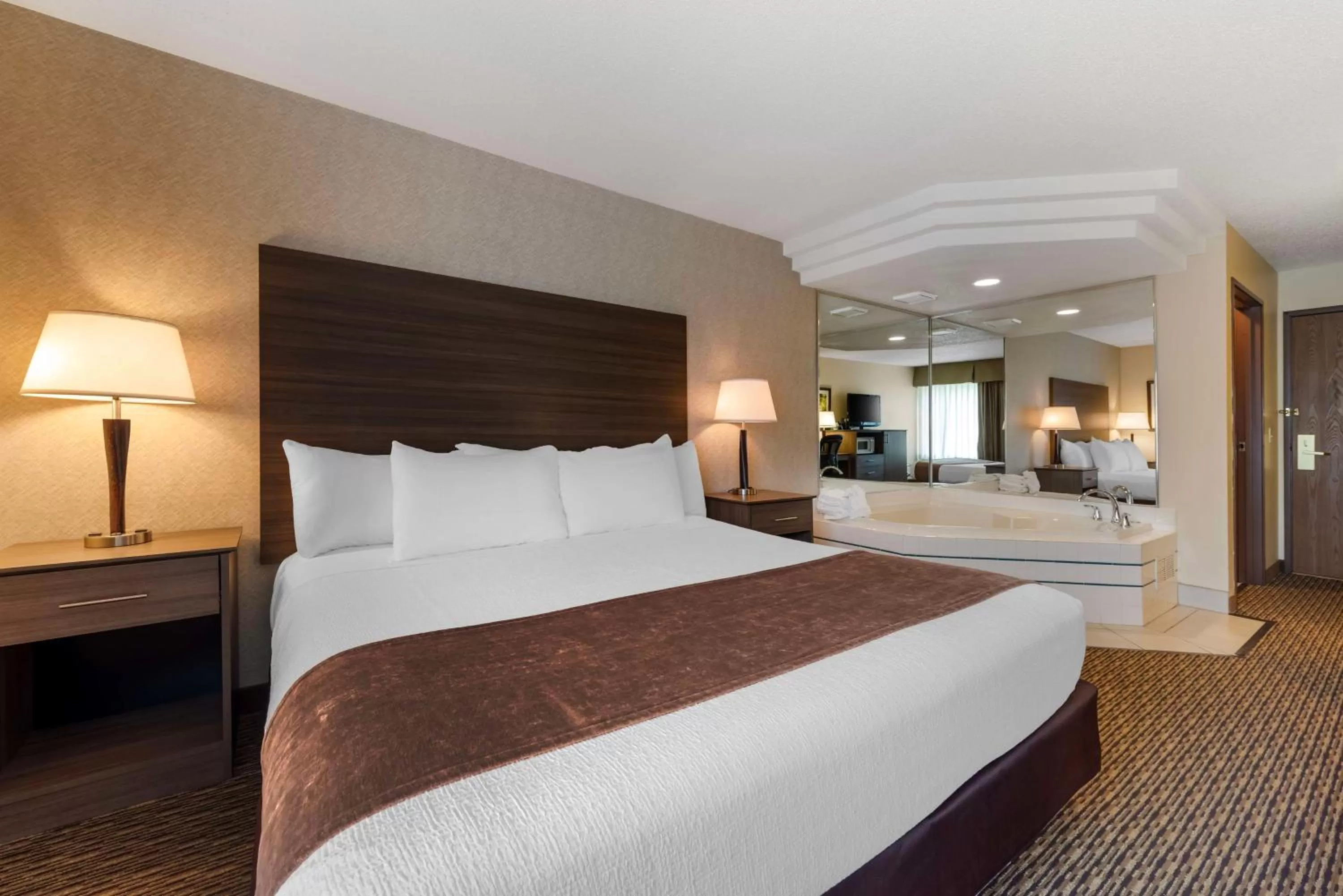 Bedroom in Best Western Spooner Riverplace