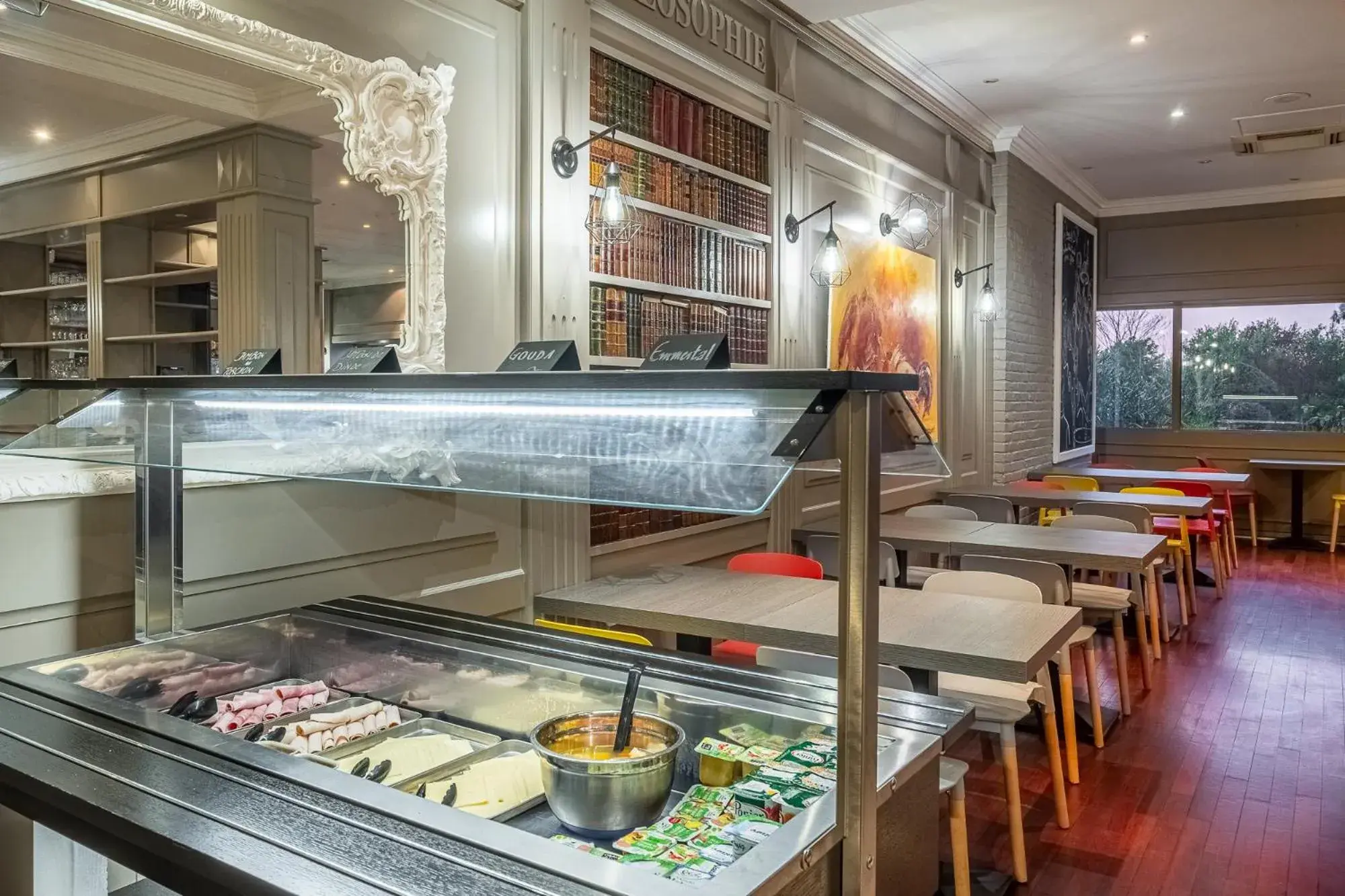 Breakfast in The Originals Boutique, Hotel Beauséjour - Poitiers Nord Futuroscope