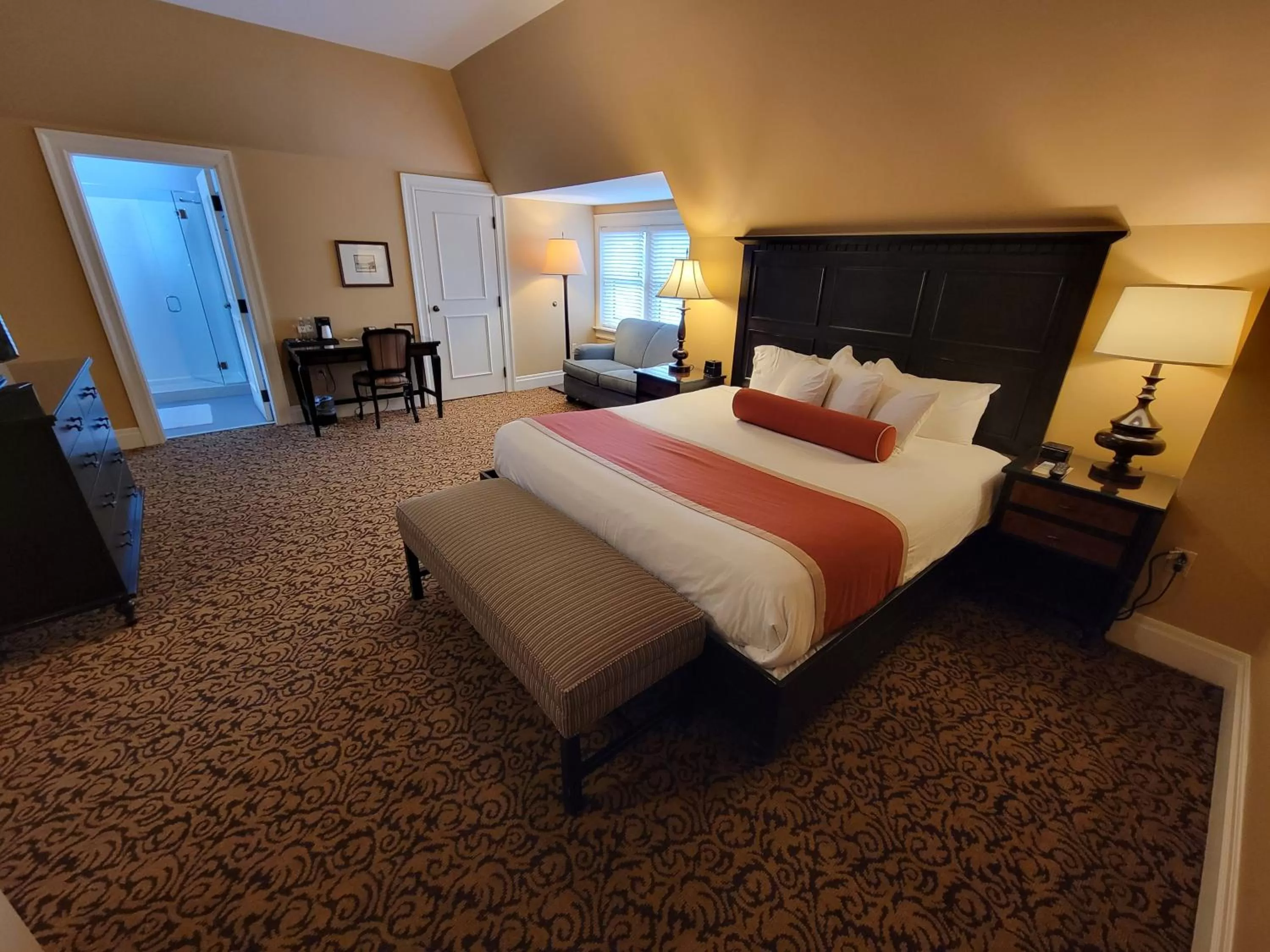 Bedroom in Mansions on Fifth