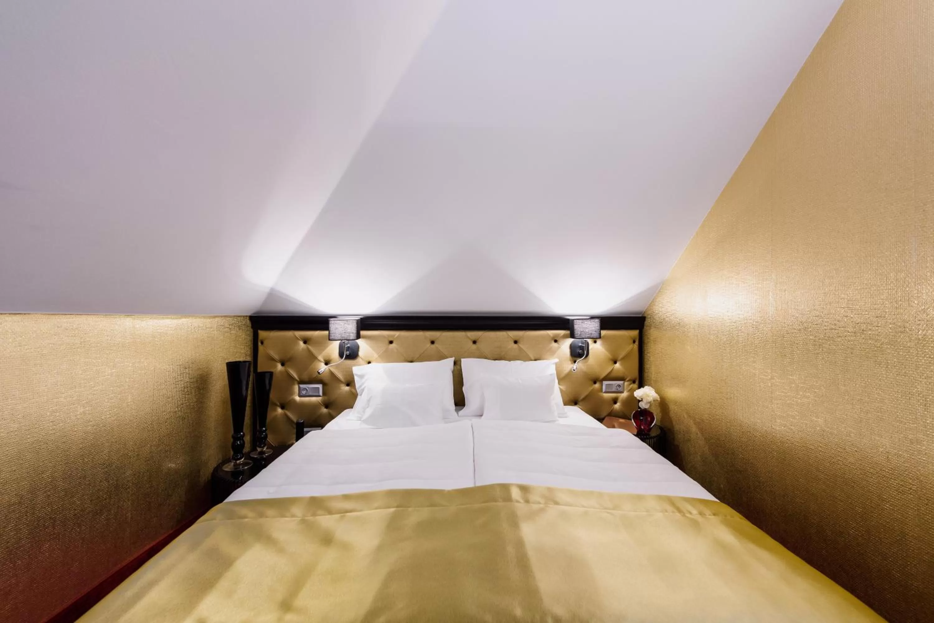 Bedroom, Bed in RQ Boutique & Unique Hotel